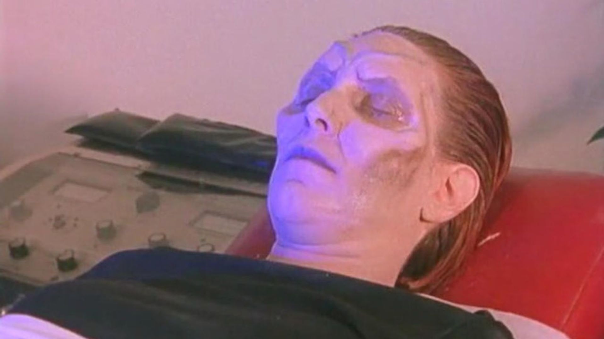 Alien Factor 2: The Alien Rampage background