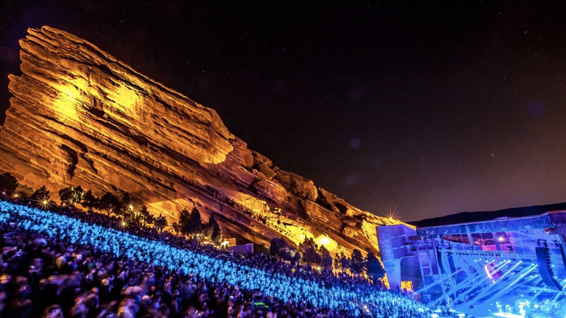 Incubus Alive at Red Rocks background