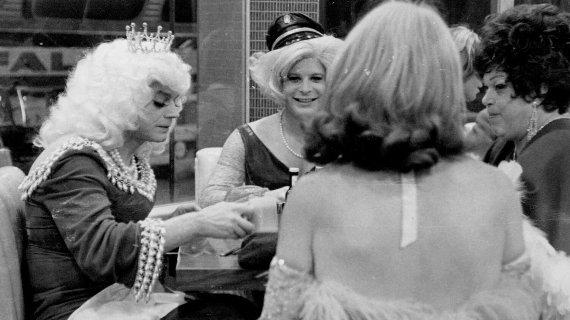Screaming Queens: The Riot at Compton's Cafeteria background