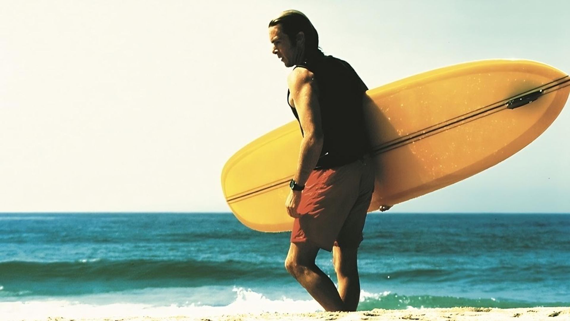Single Fin Yellow background