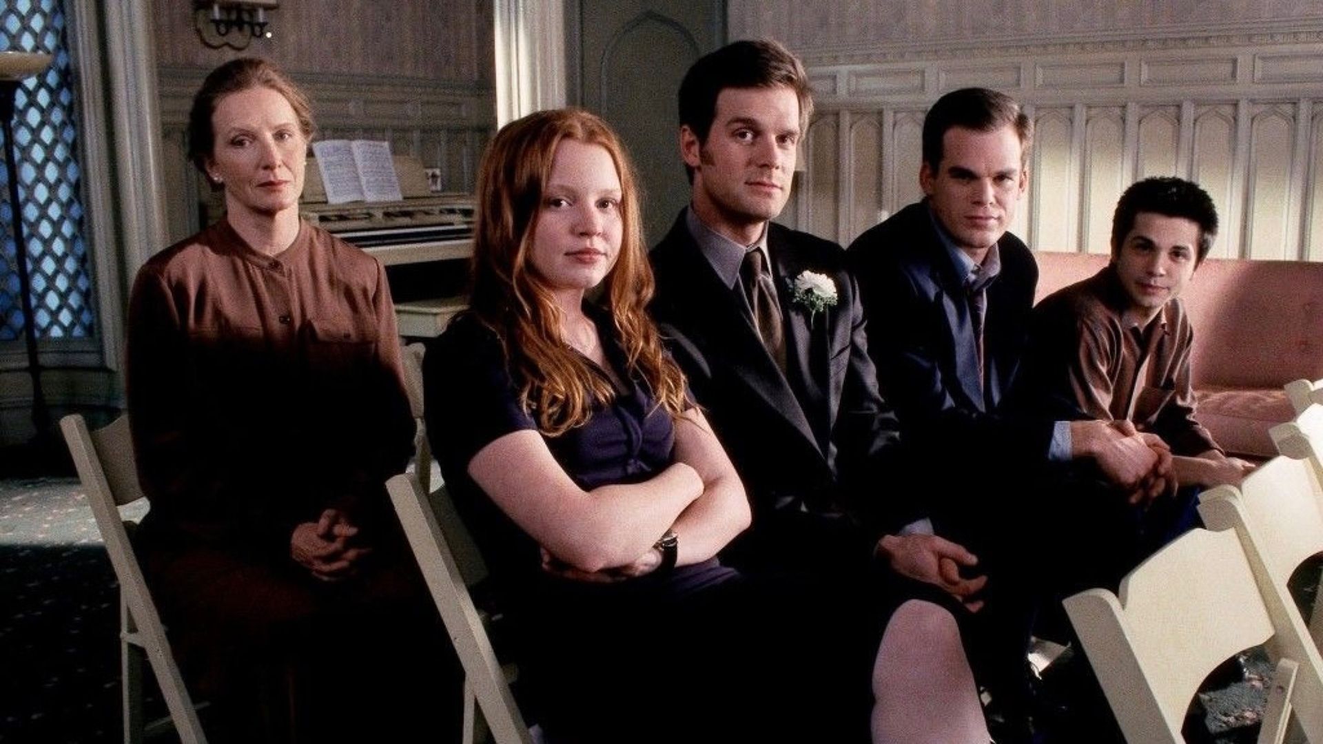 Six Feet Under: In Memoriam background