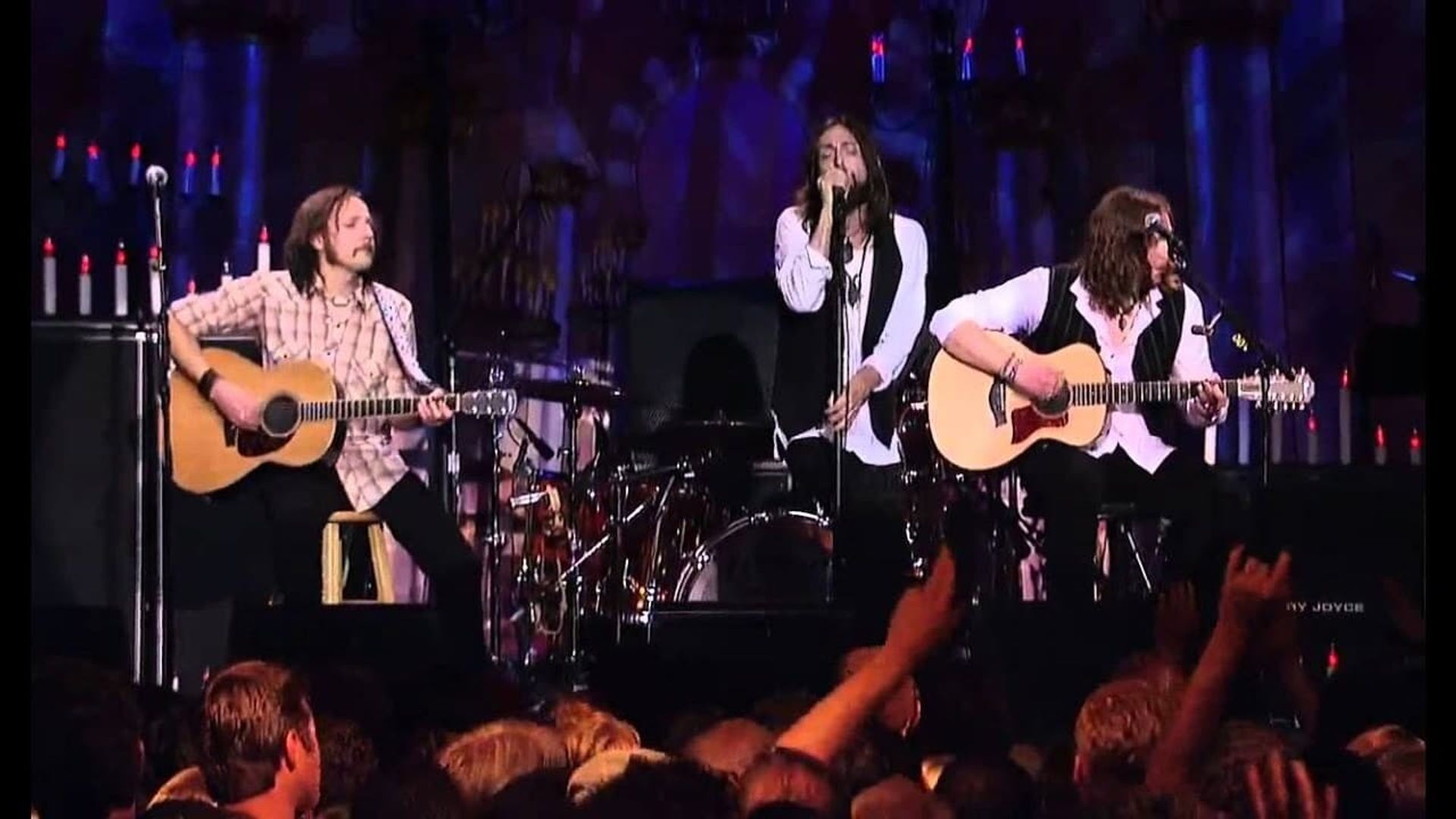 The Black Crowes: Freak 'N' Roll... Into the Fog background