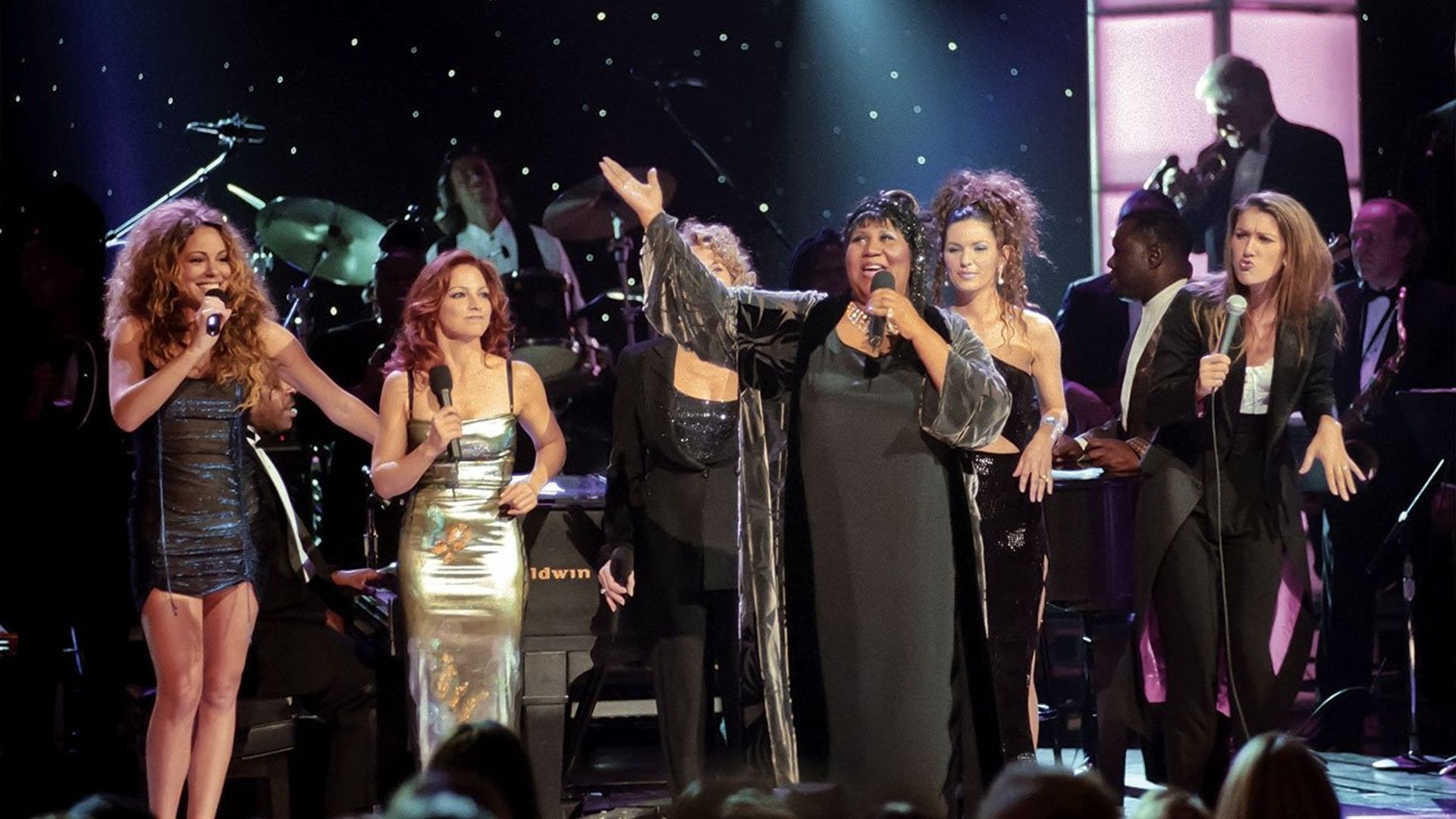 Divas Live: An Honors Concert for VH1 Save the Music background