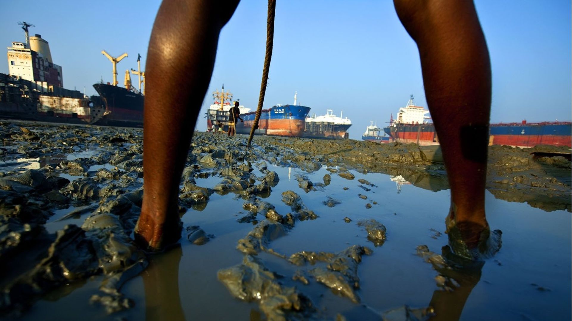 Shipbreakers background