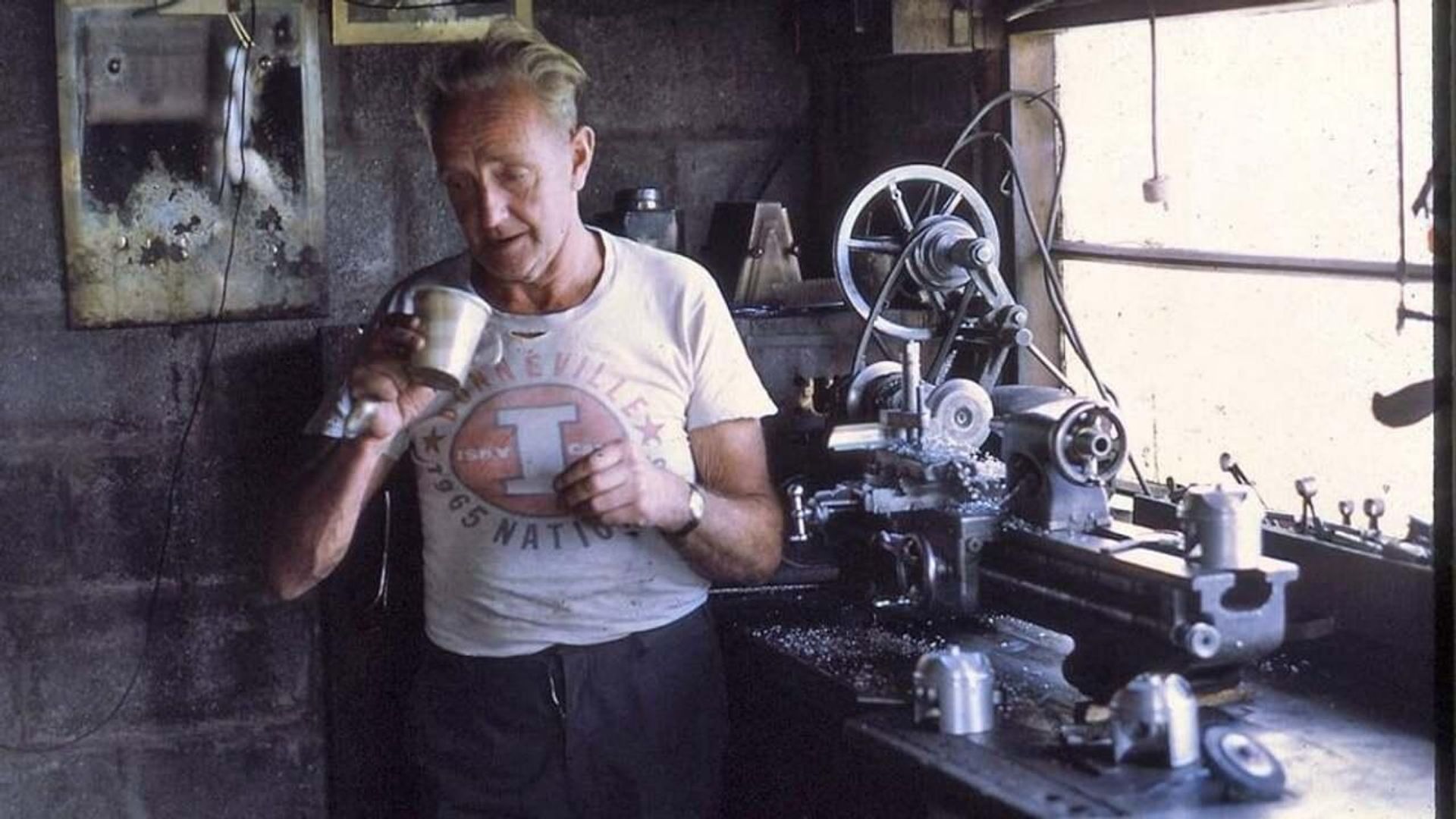 Burt Munro: Offerings to the God of Speed background