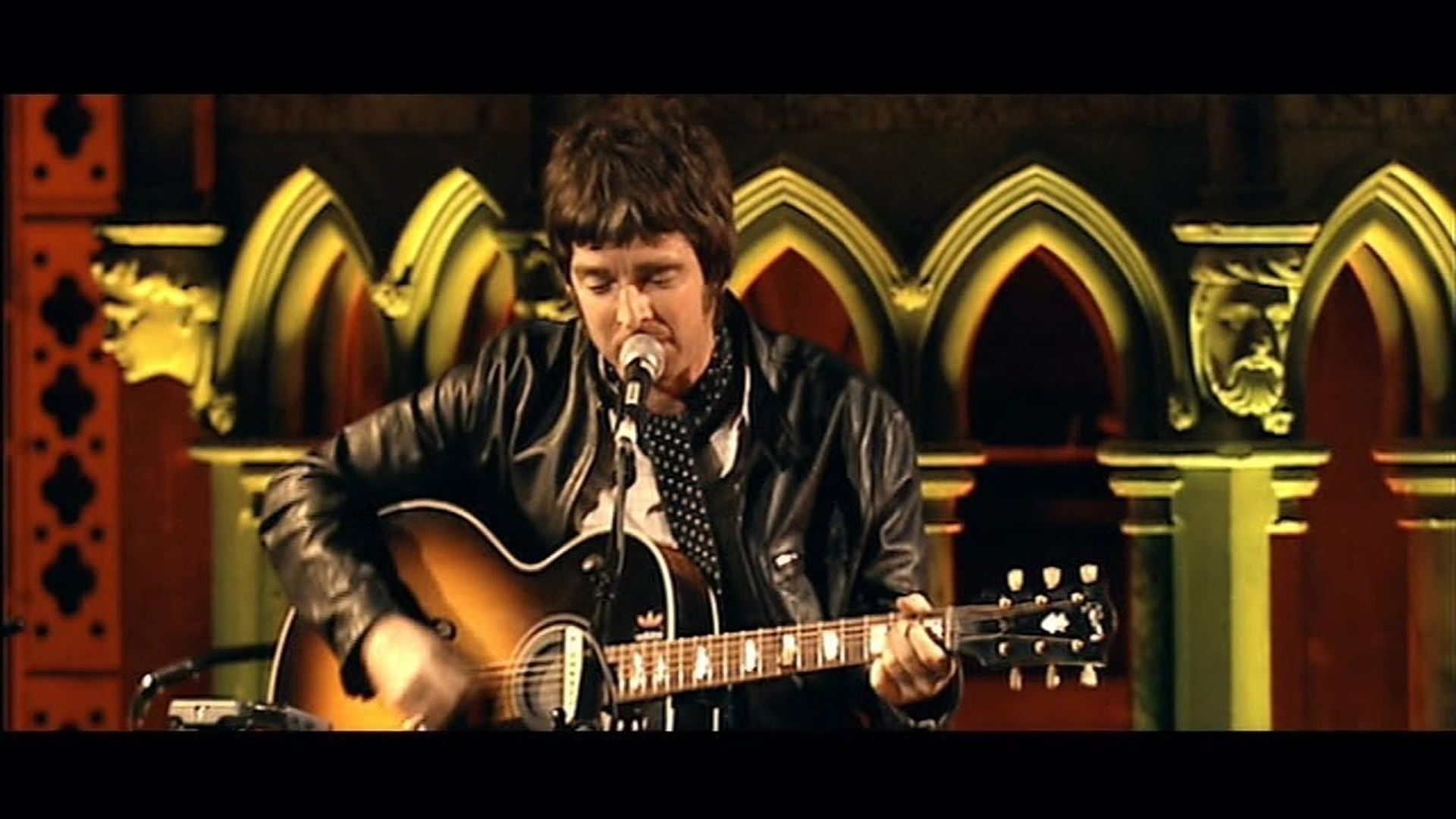Noel Gallagher: Sitting Here in Silence background