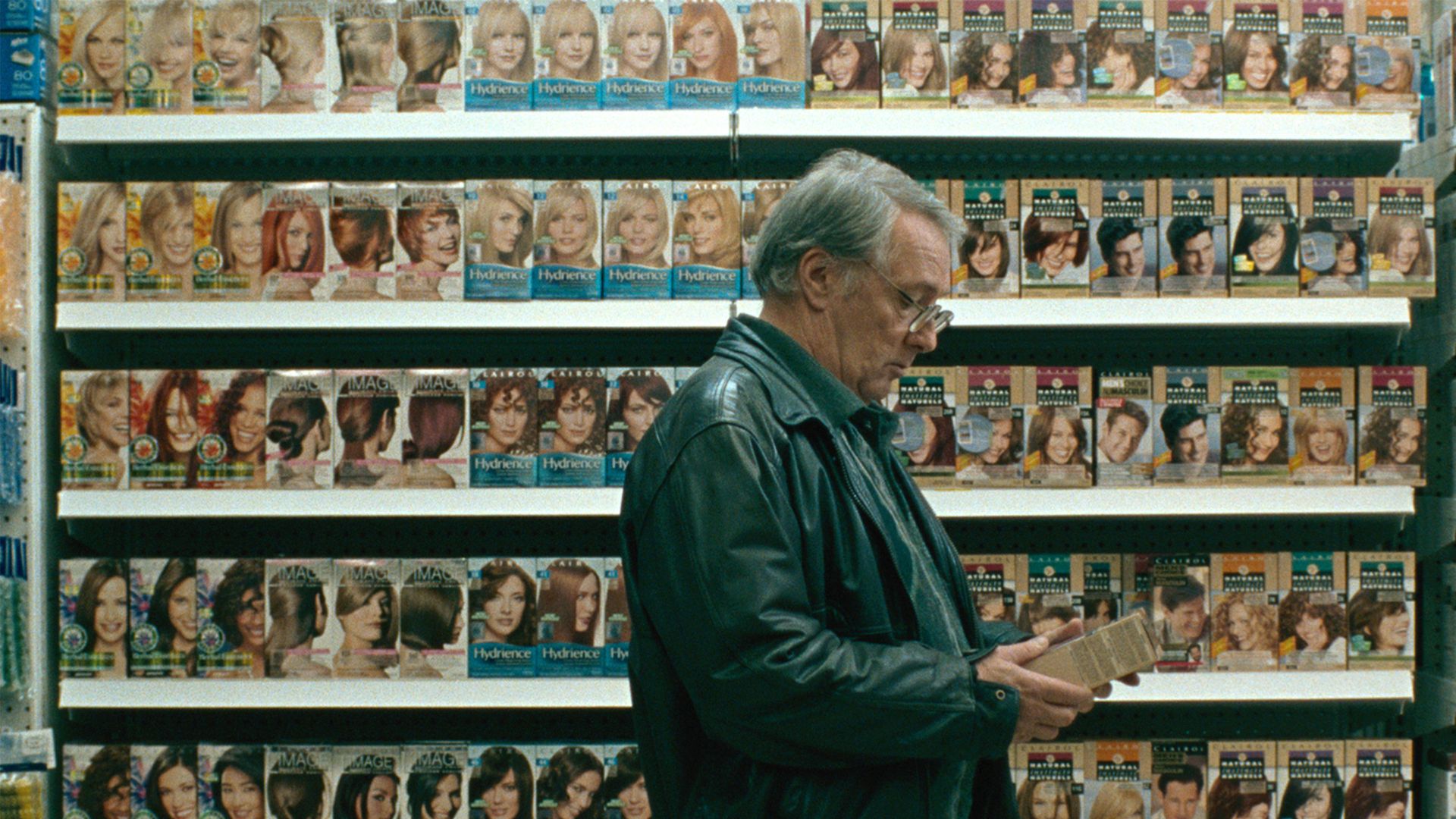 Continental, a Film Without Guns background