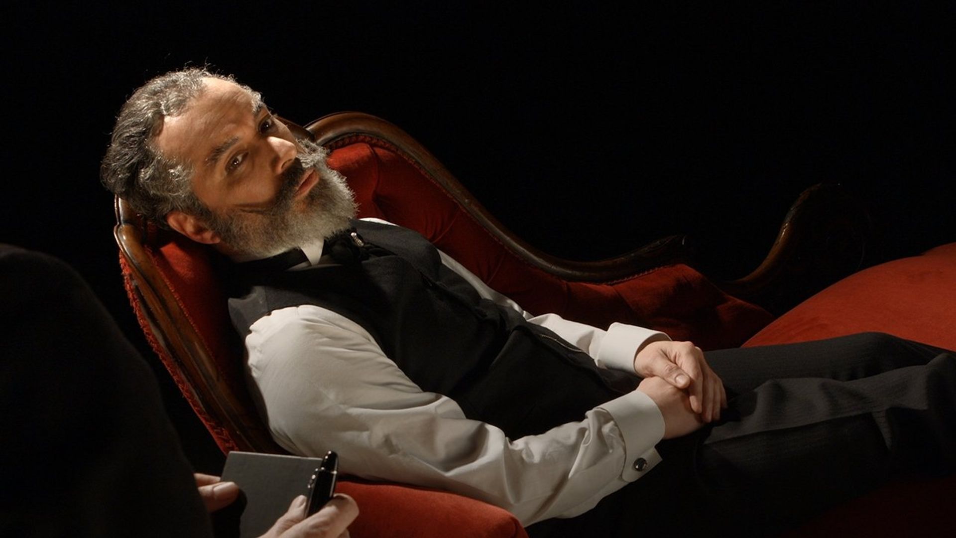 L'italiano che inventò il cinema background