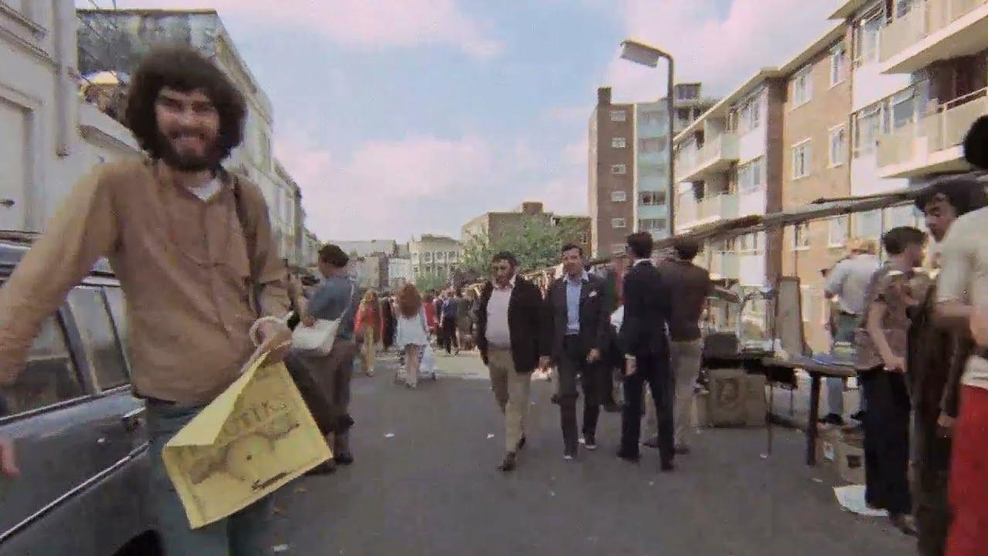 Getting It Straight in Notting Hill Gate background