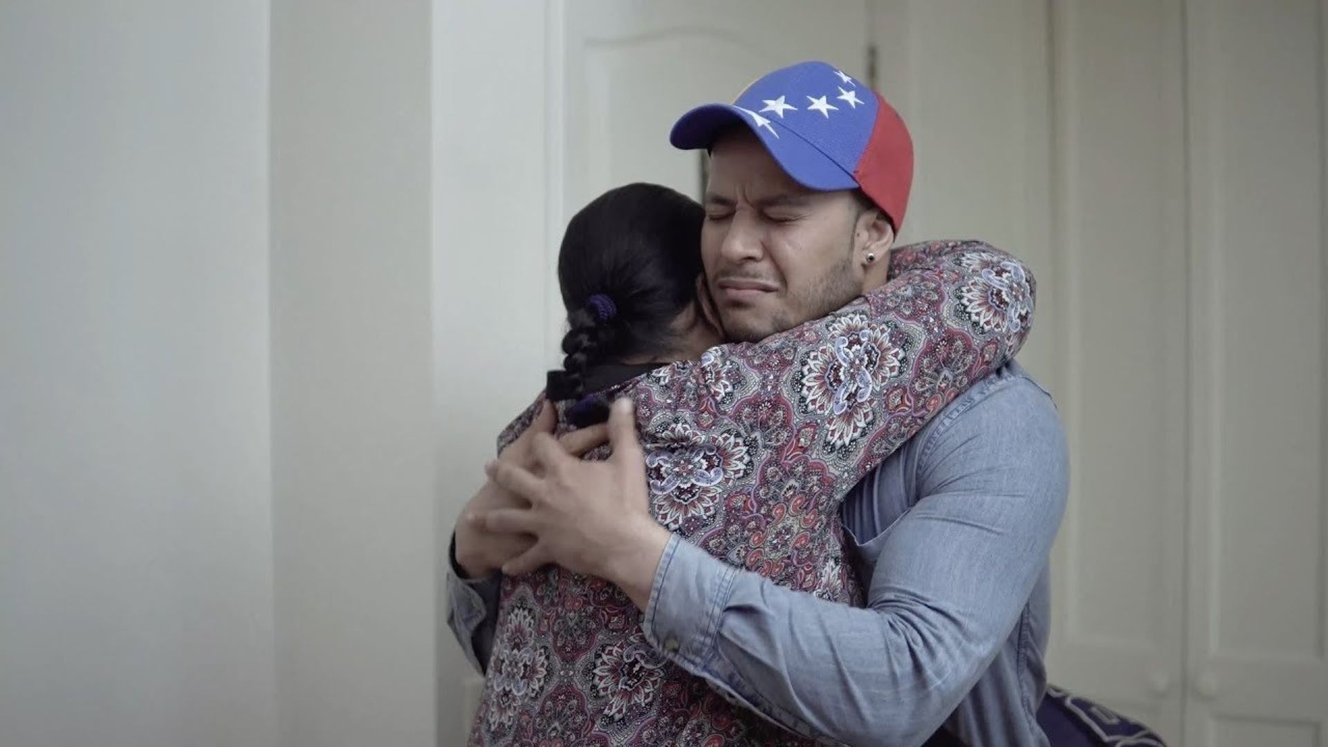 Lejos de Casa pelicula Venezolana background