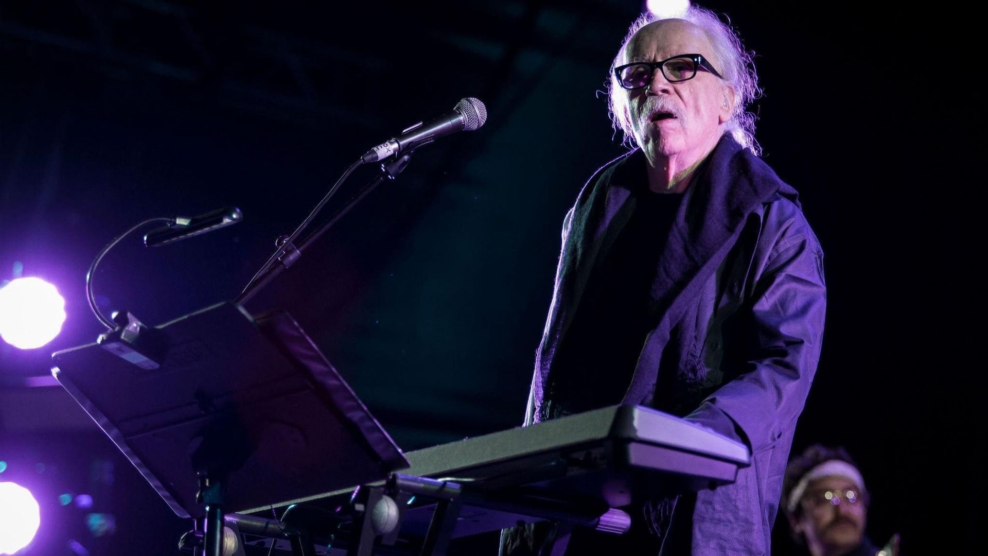 John Carpenter Live background