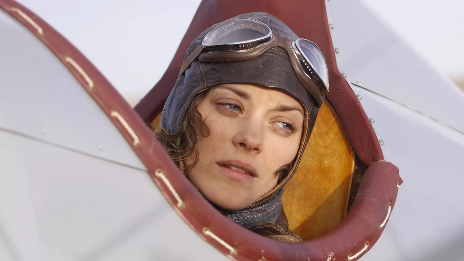 The Last Flight background