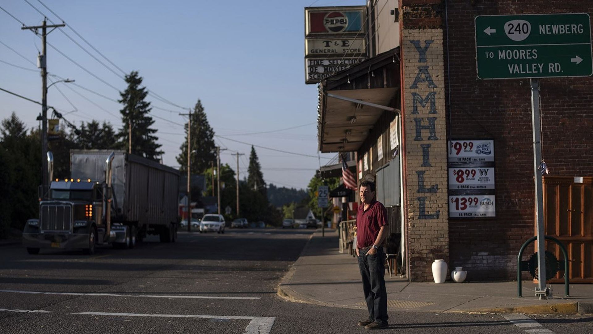 Tightrope: Americans Reaching for Hope background