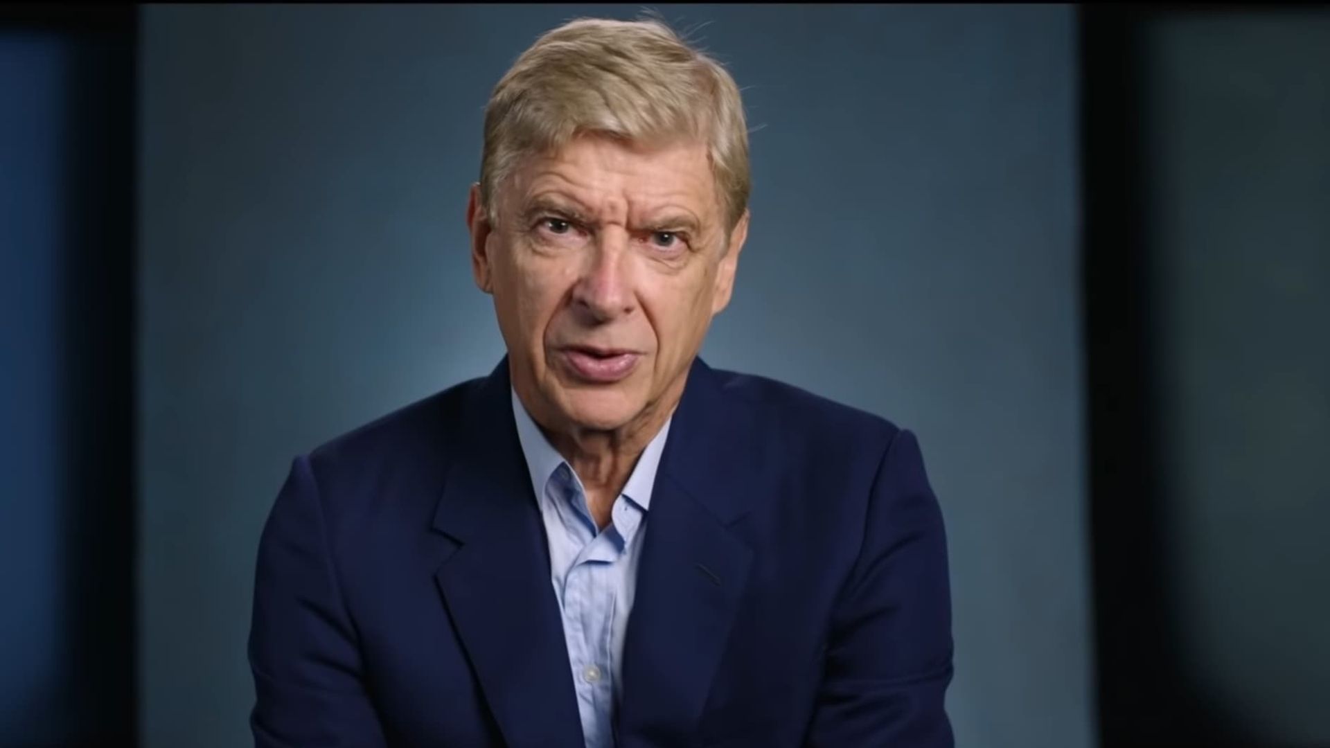 Arsène Wenger: Invincible background