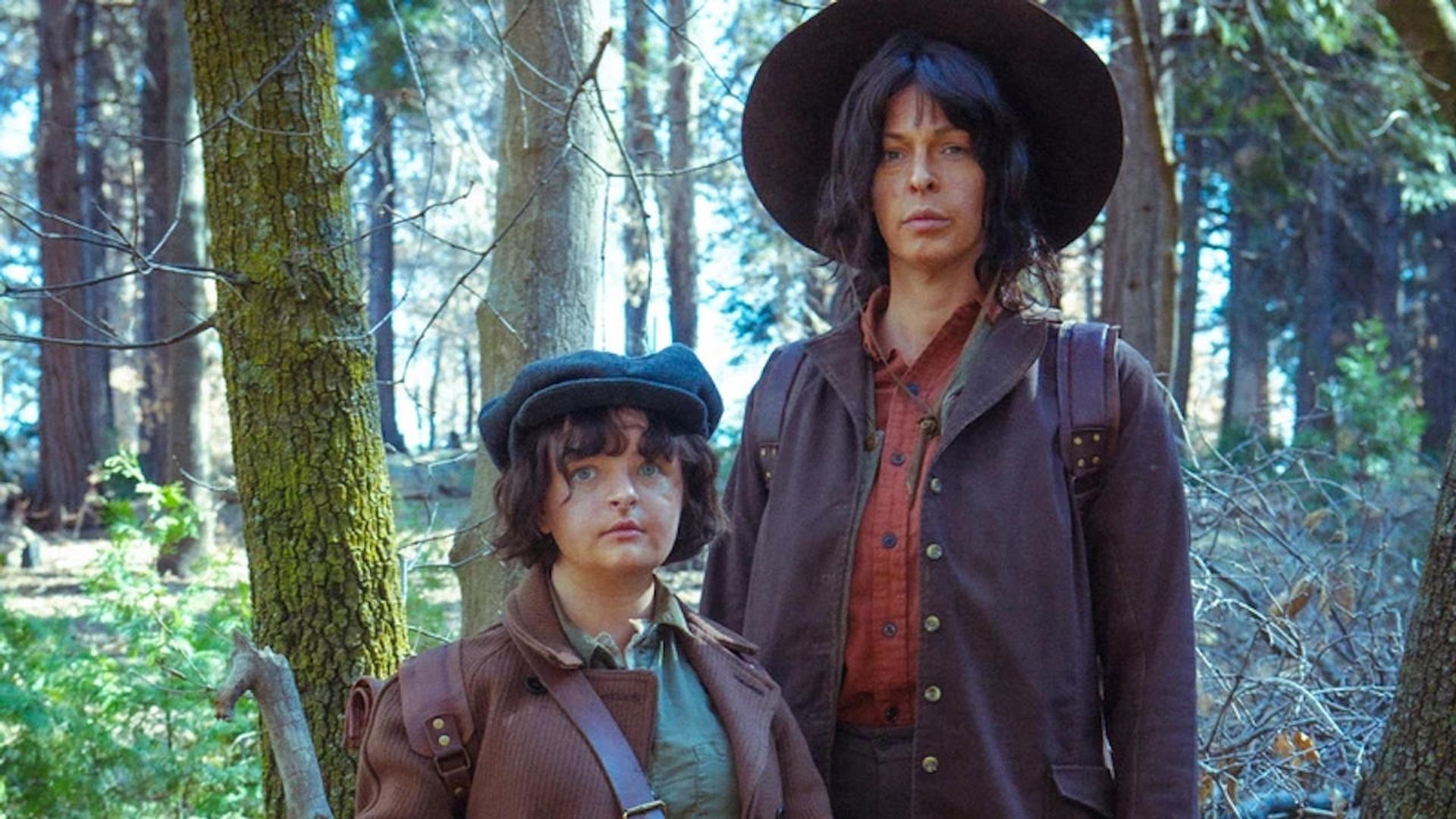 Em & Selma Go Griffin Hunting background