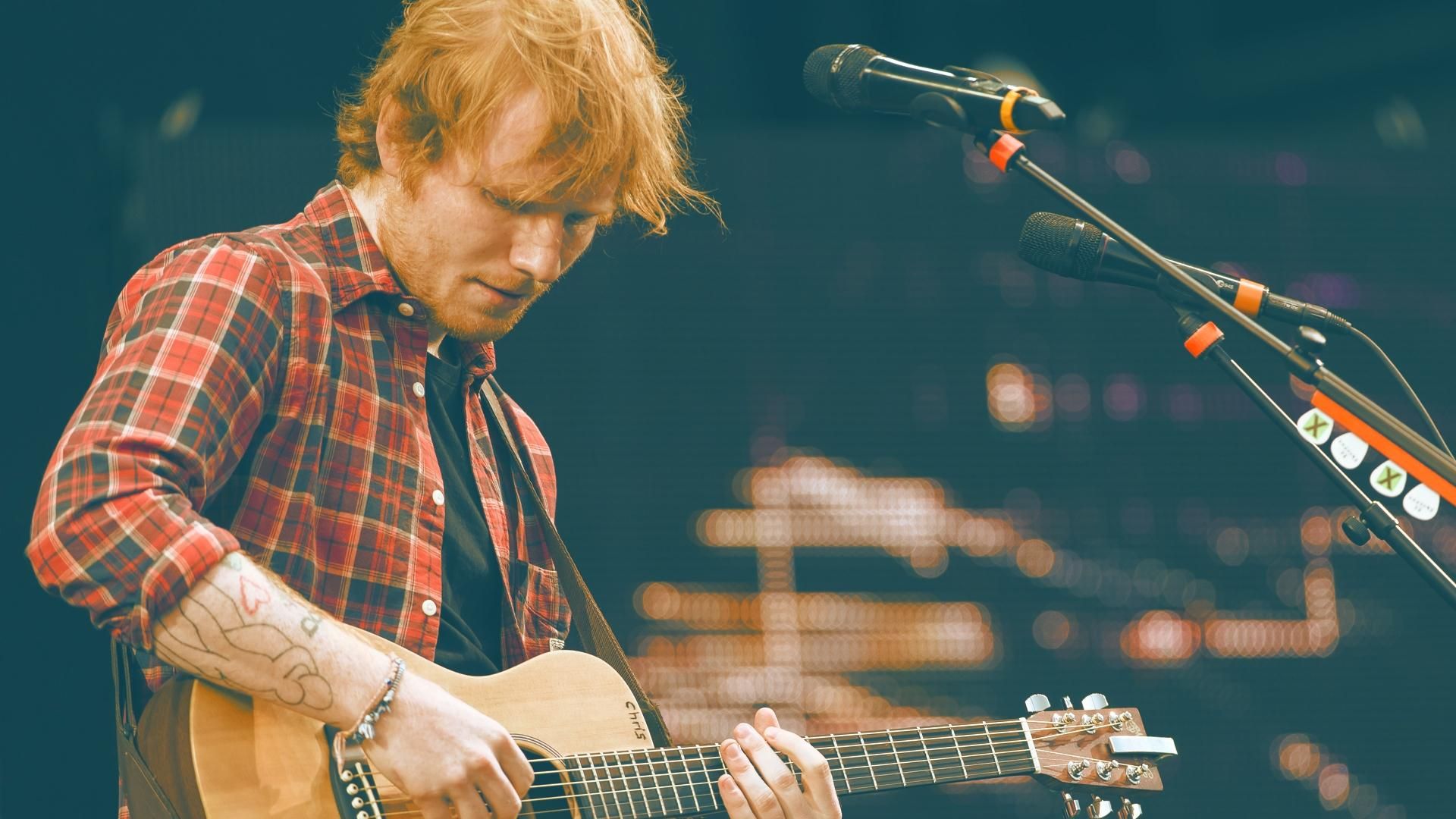 Ed Sheeran: Man + Guitar background