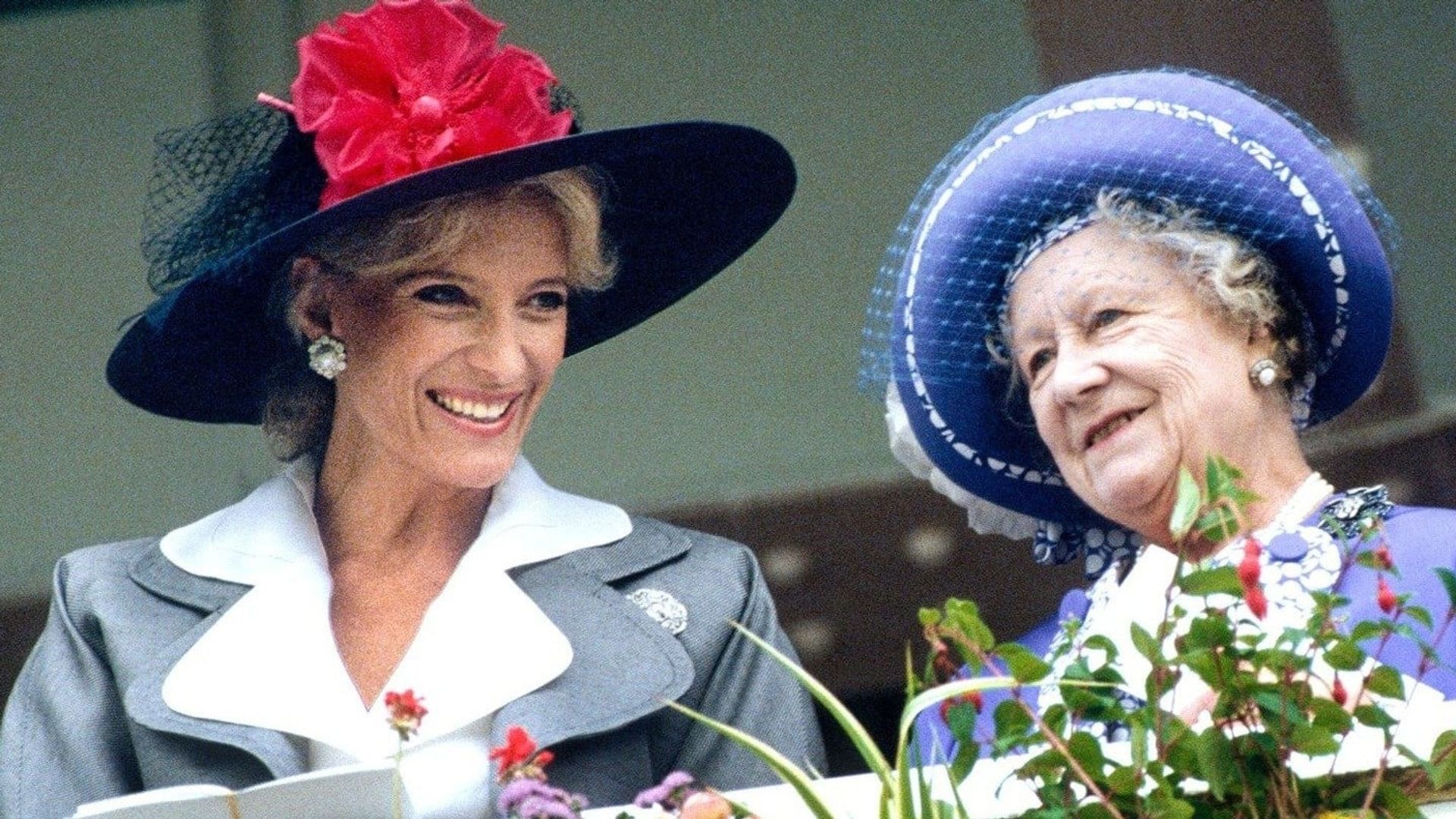Royal Histories background