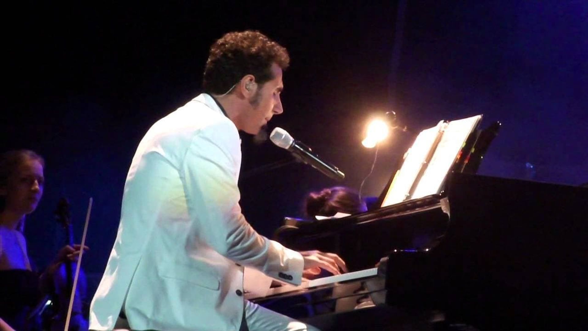 Serj Tankian: Elect the Dead Symphony background