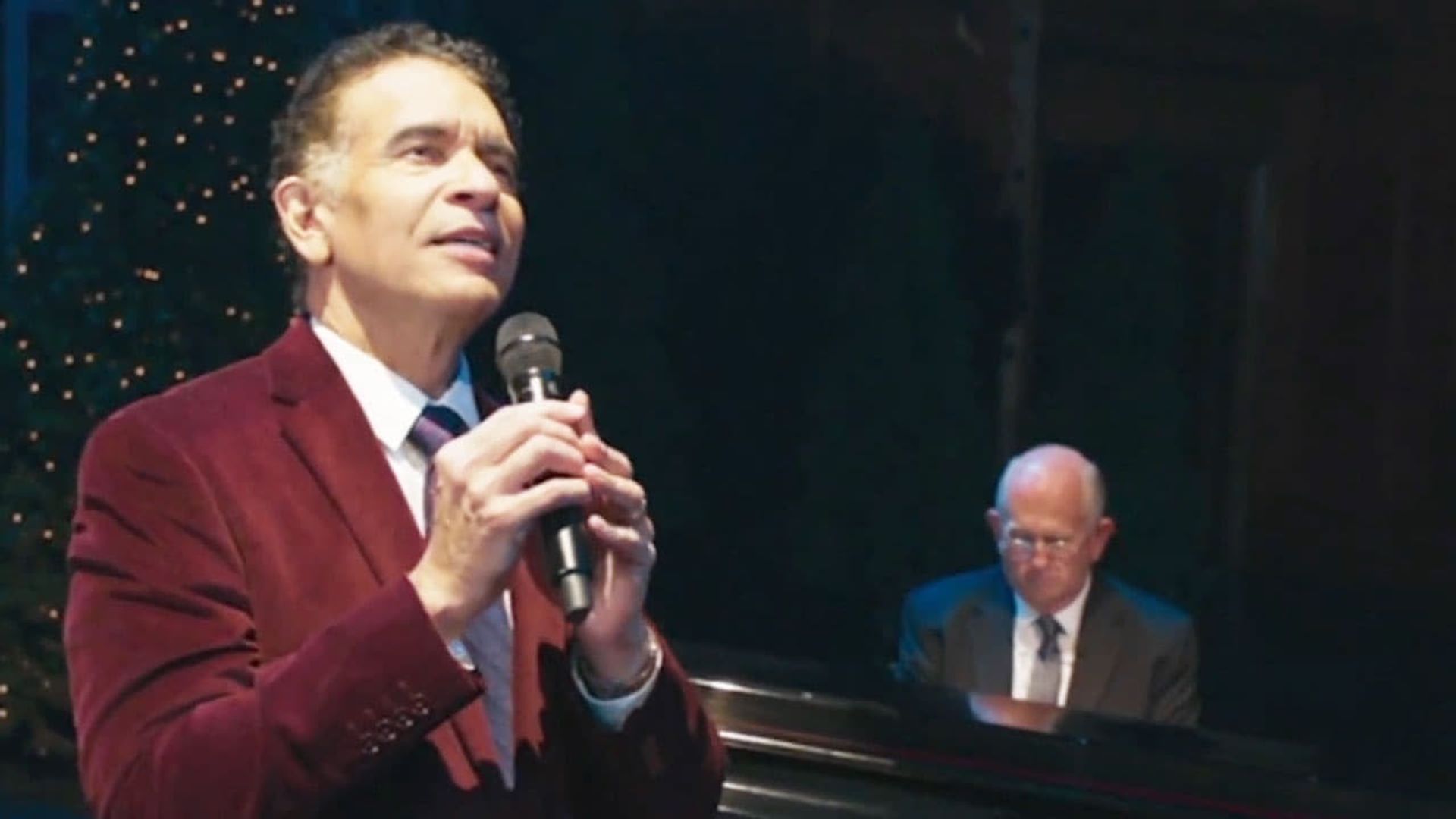 20 Years of Christmas with the Tabernacle Choir background