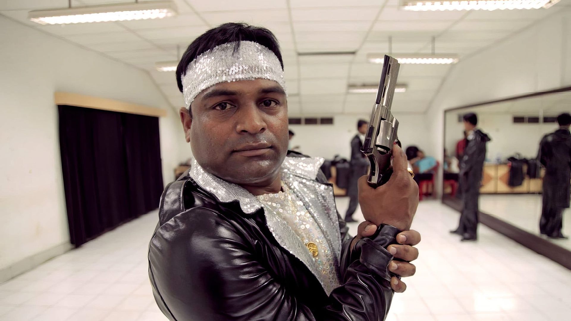 The Bengali Detective background