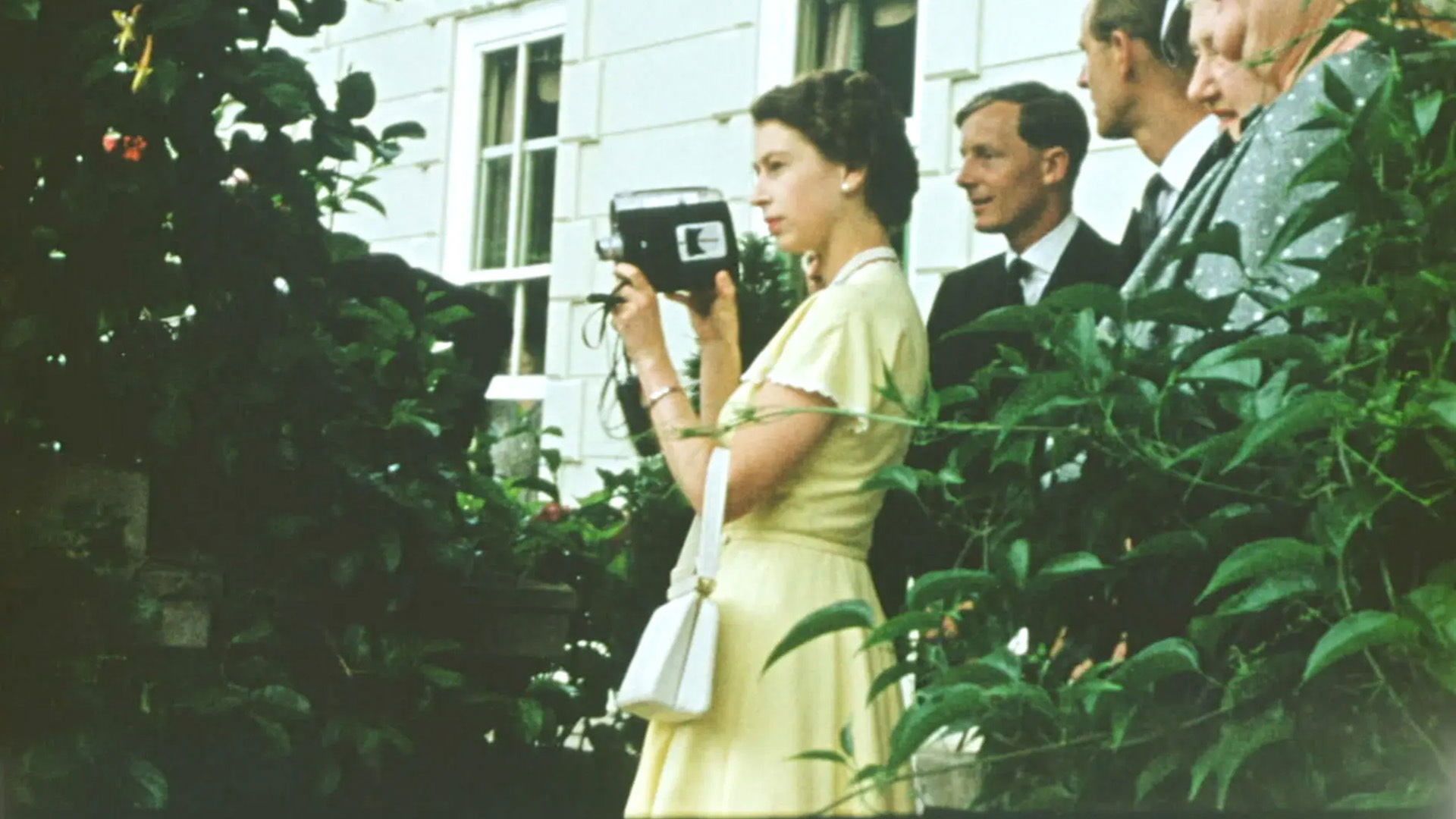 The Queen: Unseen background