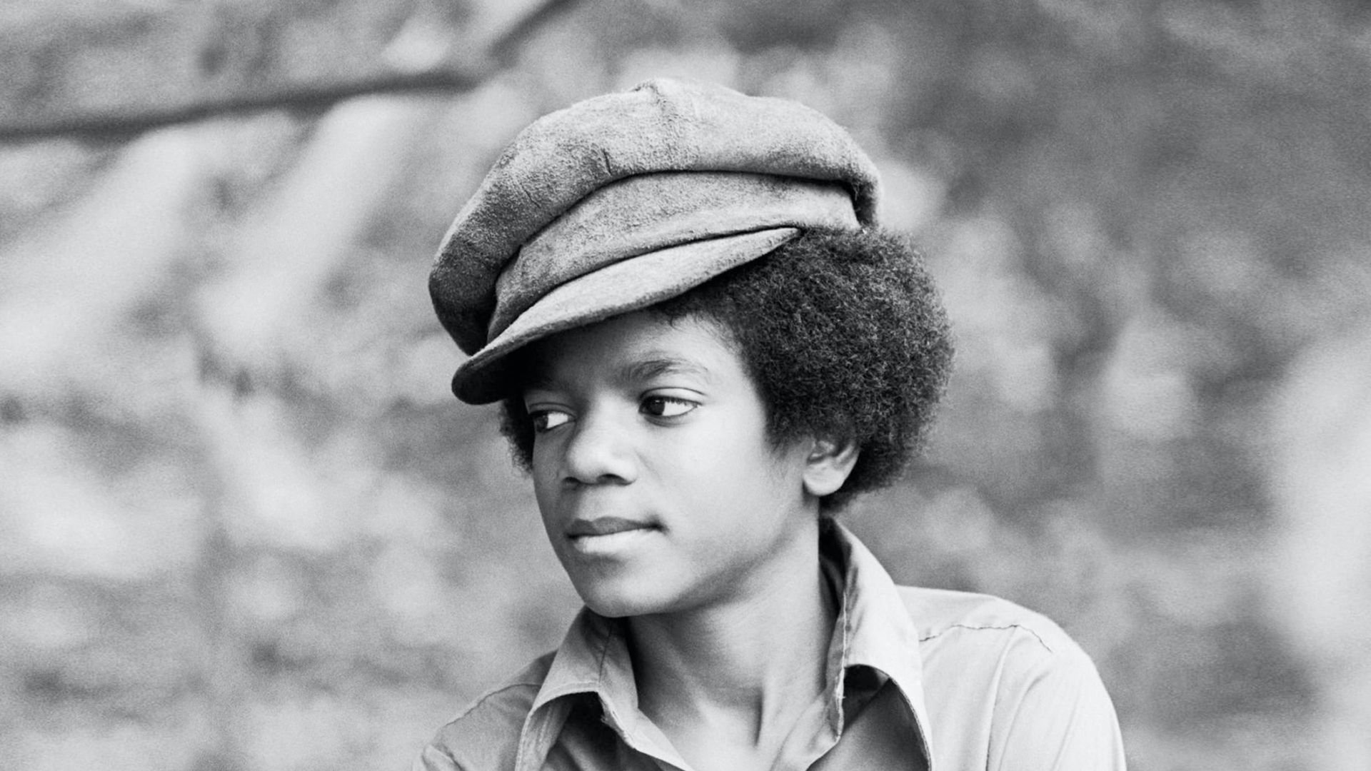 Michael Jackson: The Life of an Icon background