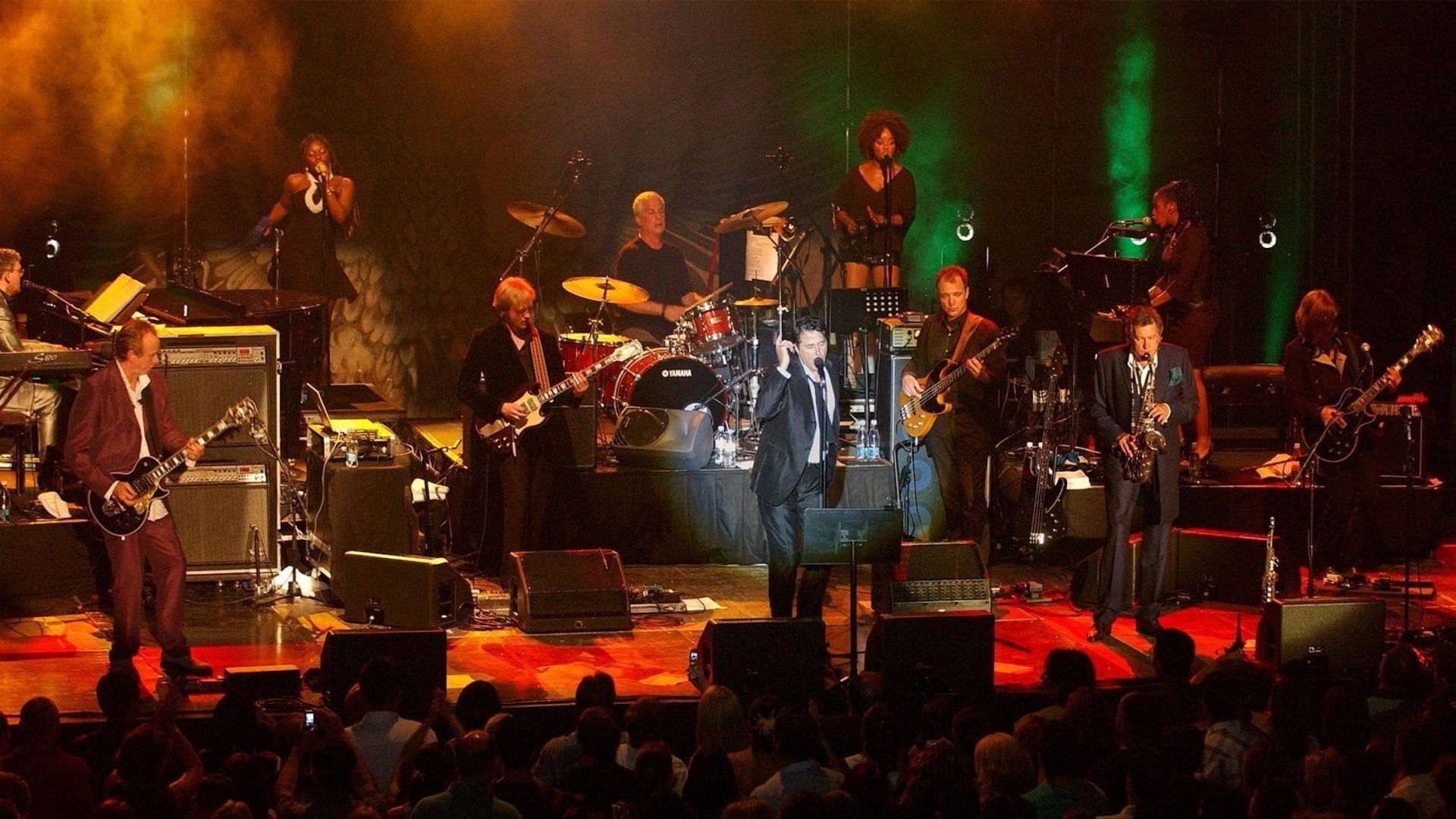 Bryan Ferry and Roxy Music: A Musical History background