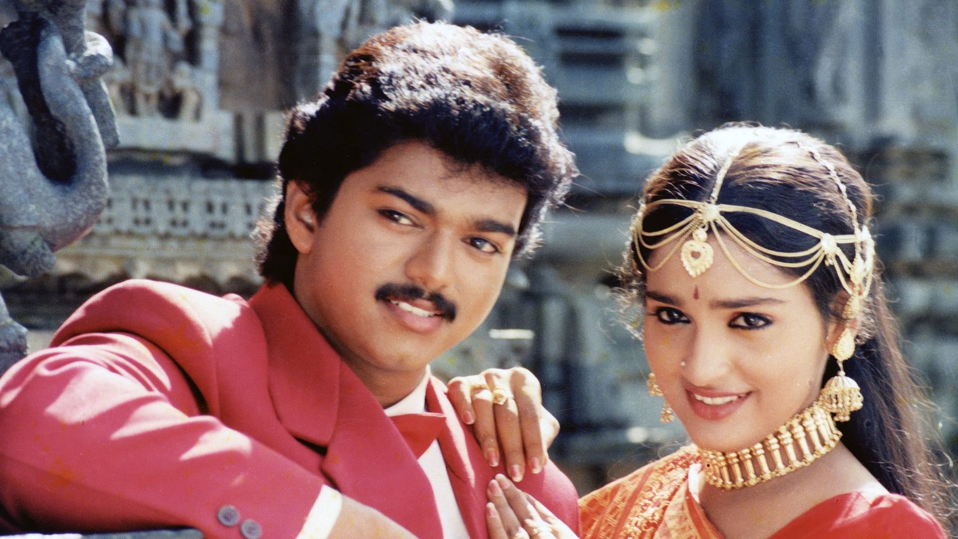 Poove Unakkaga background