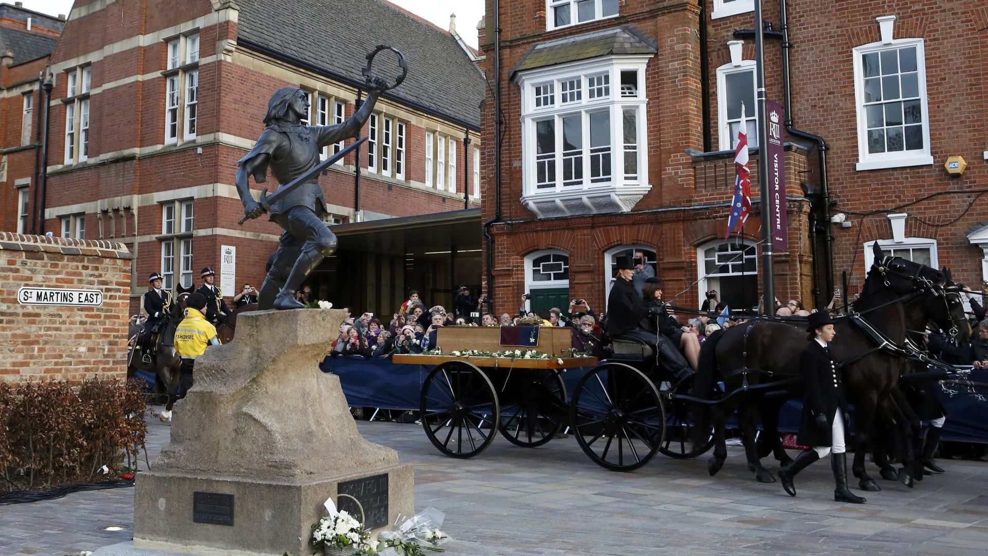 Richard III: The King in the Car Park background