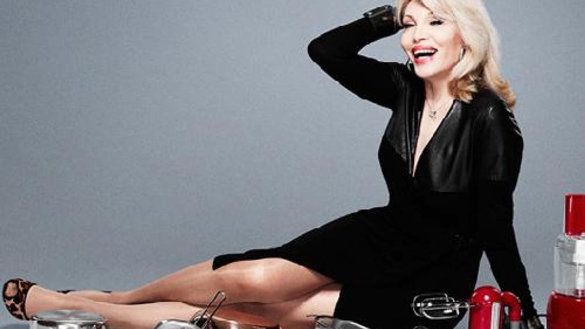Amanda Lear: 'Appelez-moi mademoiselle' background
