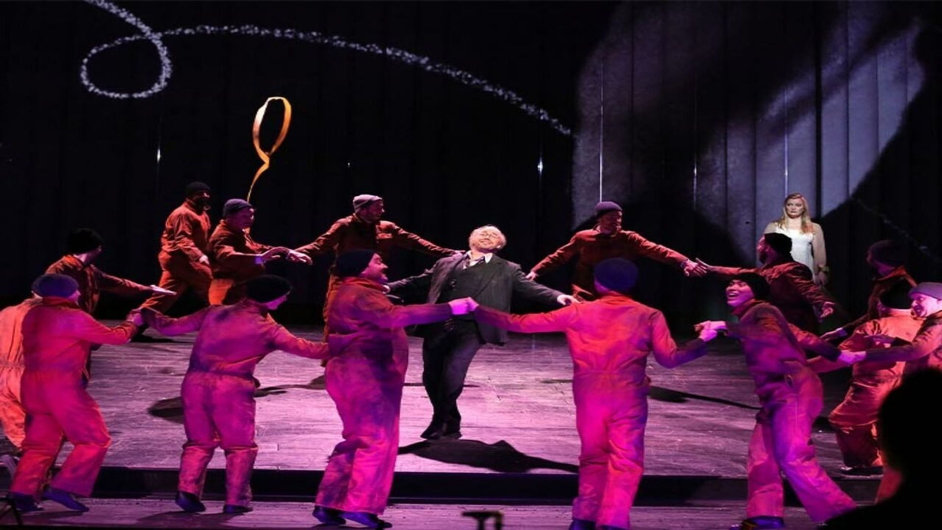 The Met: Live in HD - Die Zauberflöte background