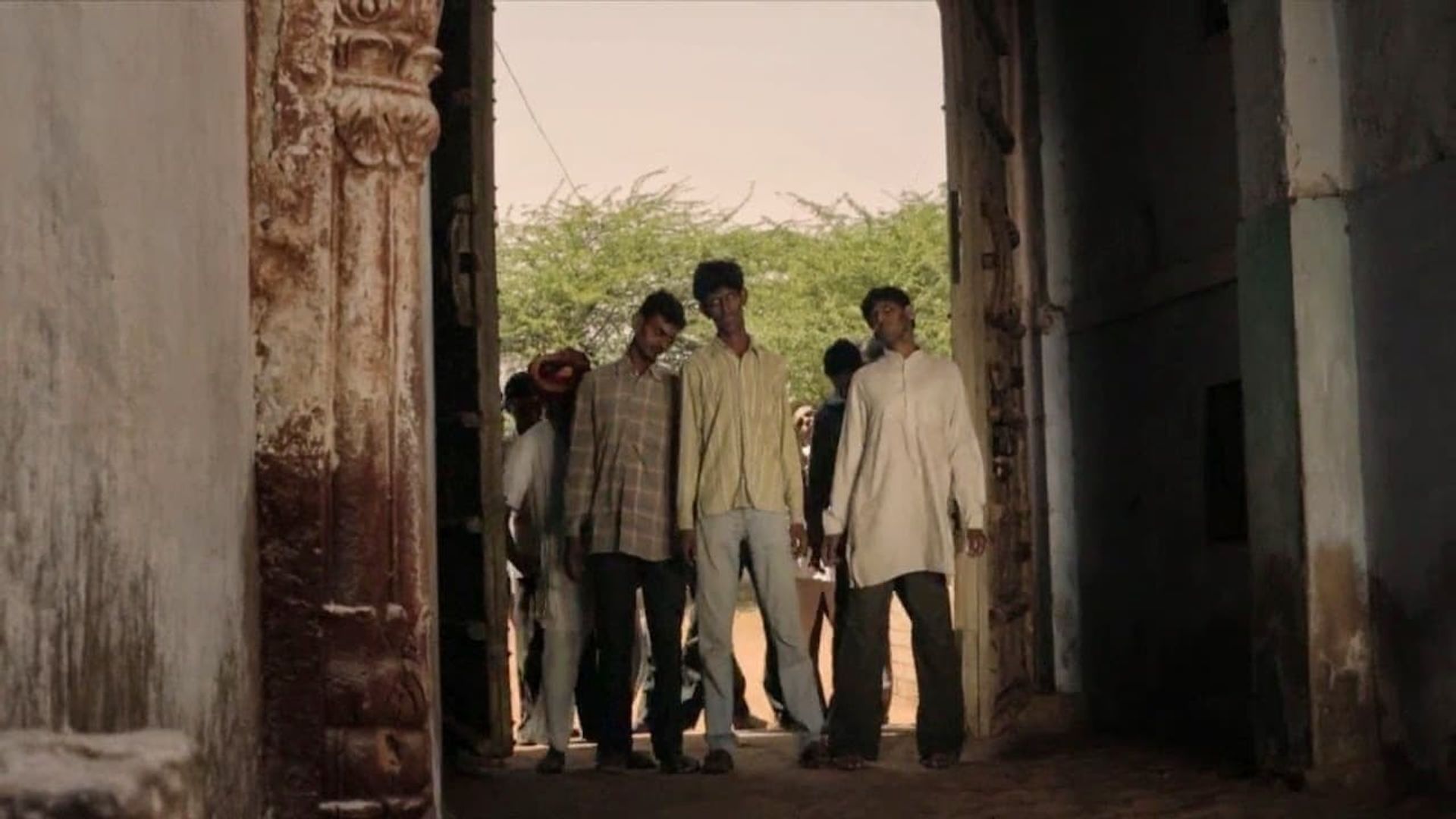 The Dead 2: India background