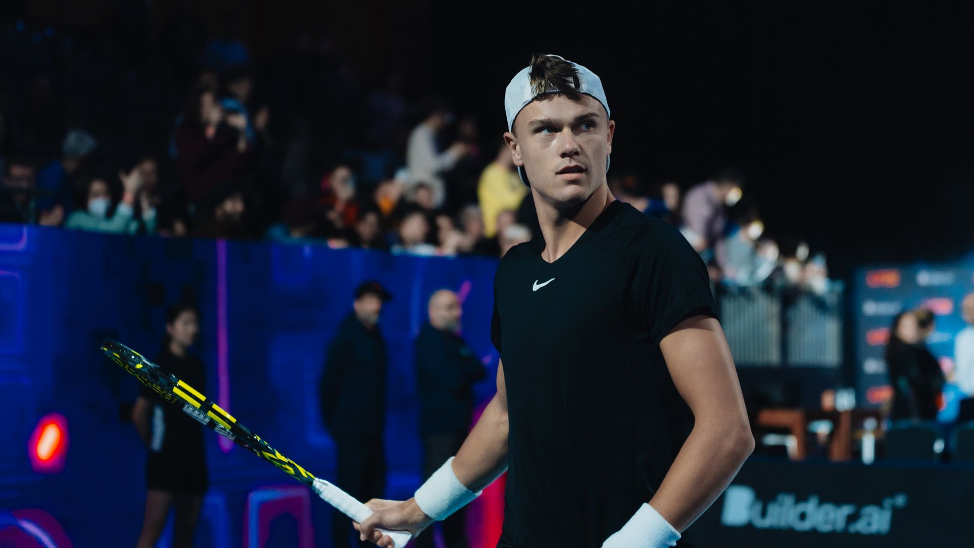 Young Guns: The New Tennis Titans background