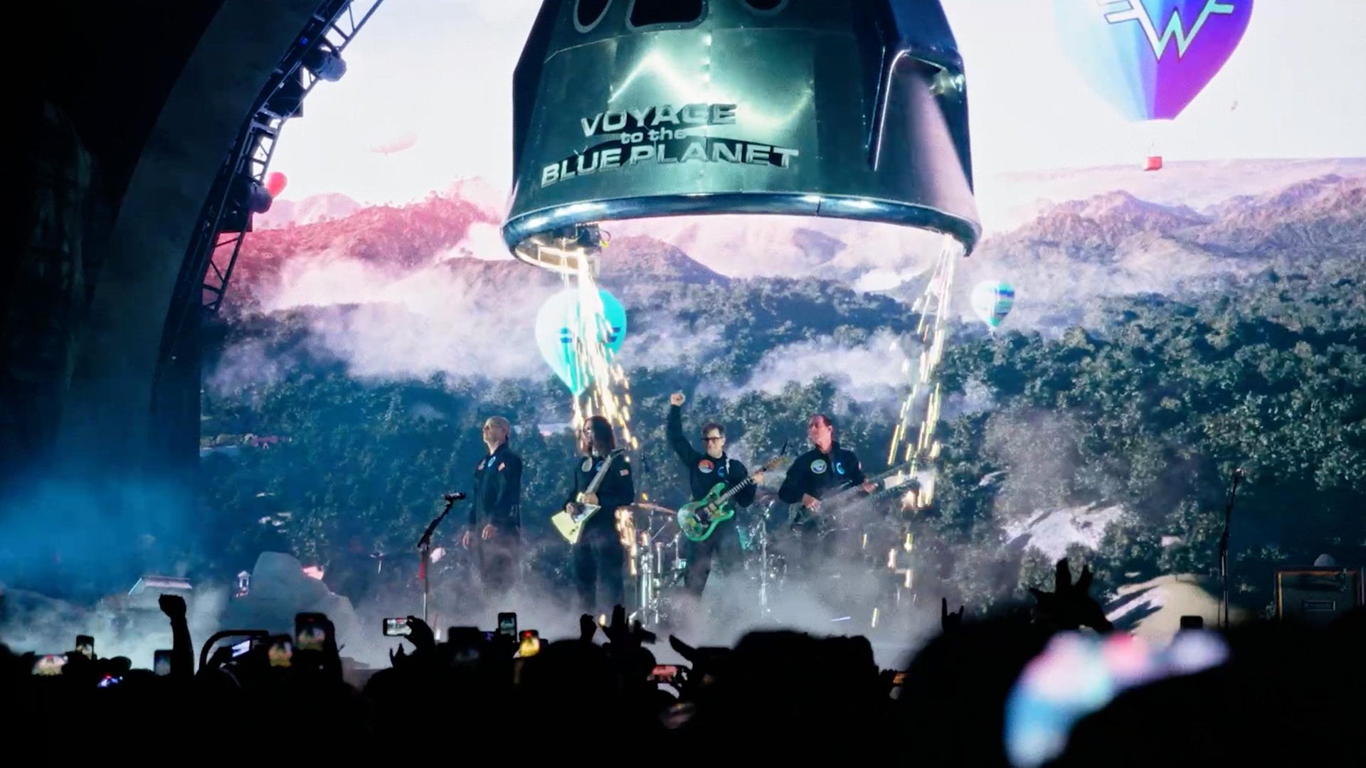 Weezer's Voyage to the Blue Planet: The Concert Film background