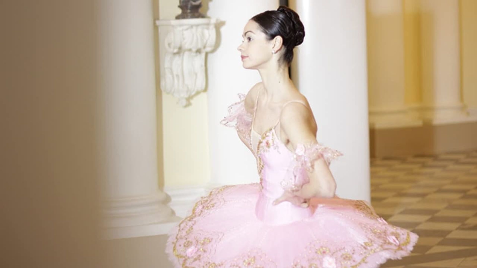 Swan Lake 3D - Live from the Mariinsky Theatre background