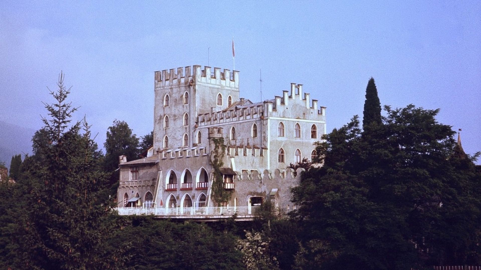 Battle for Castle Itter background