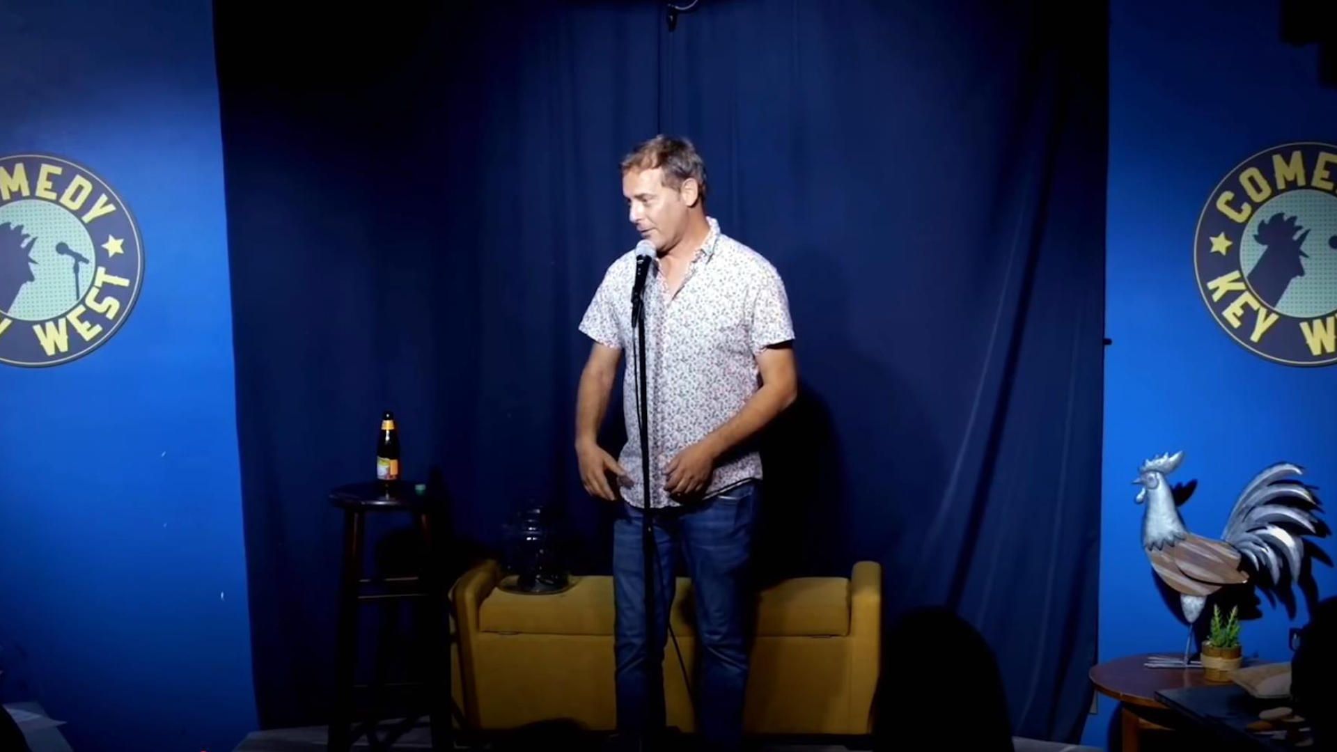 Tom Dustin: Portrait of a Comedian background