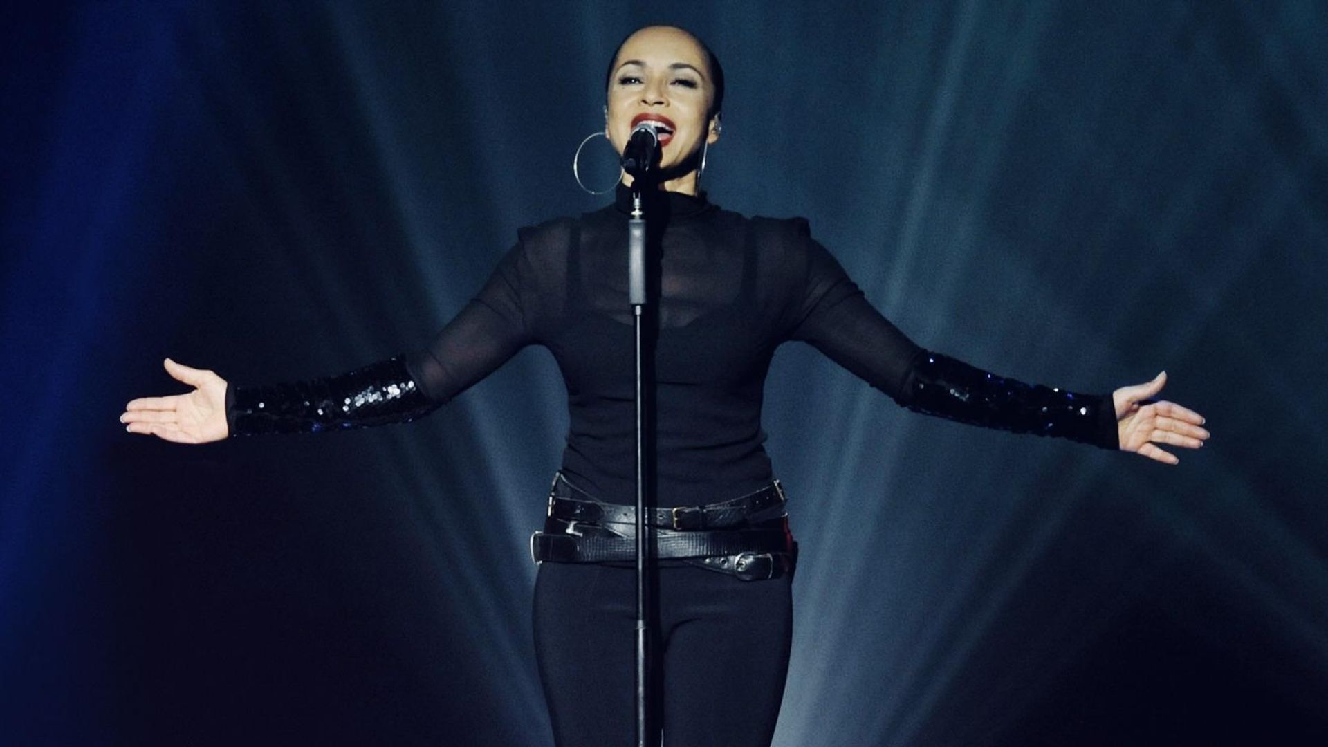 Sade: Bring Me Home Live background
