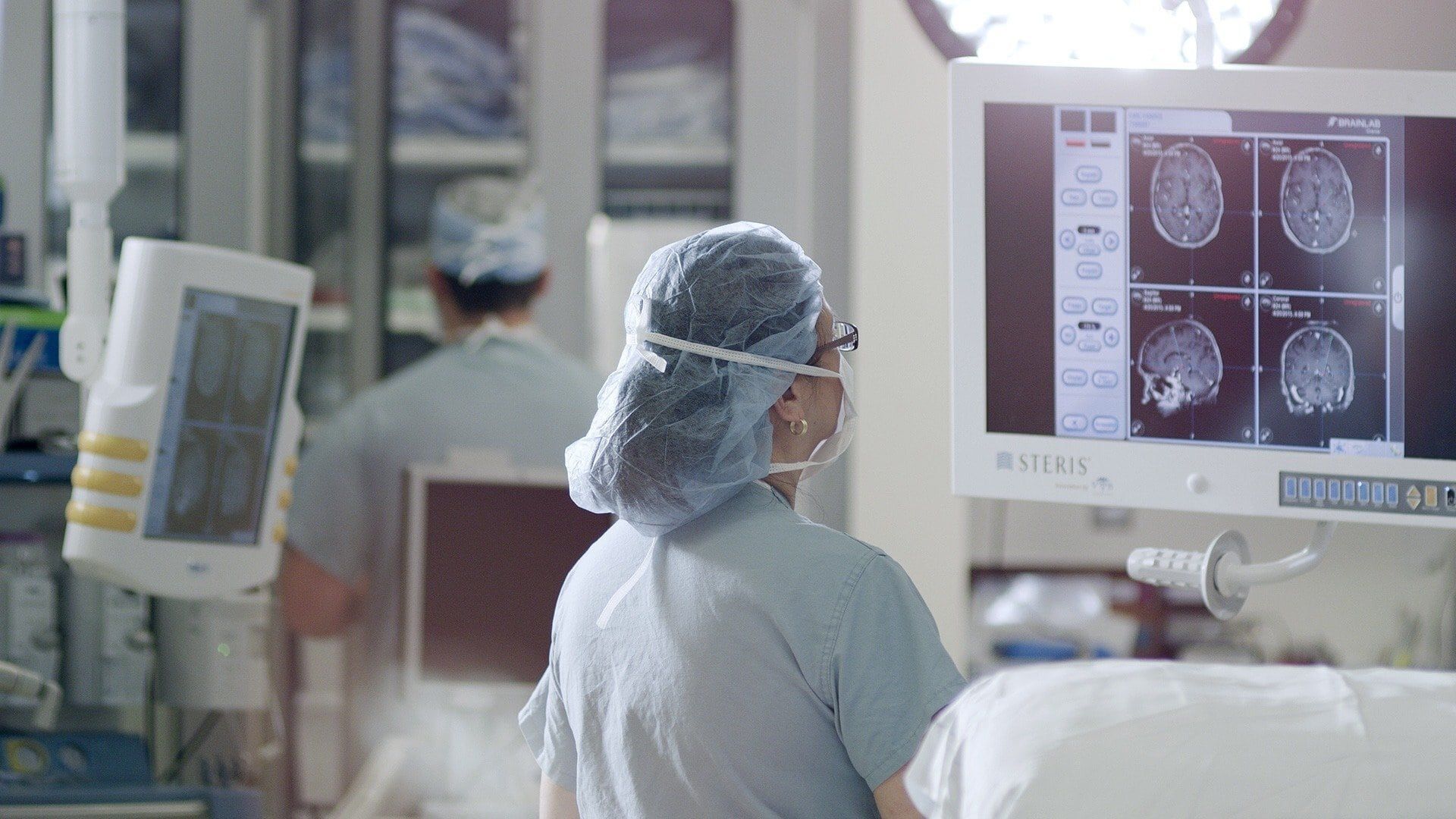 Brain Surgery Live with Mental Floss background