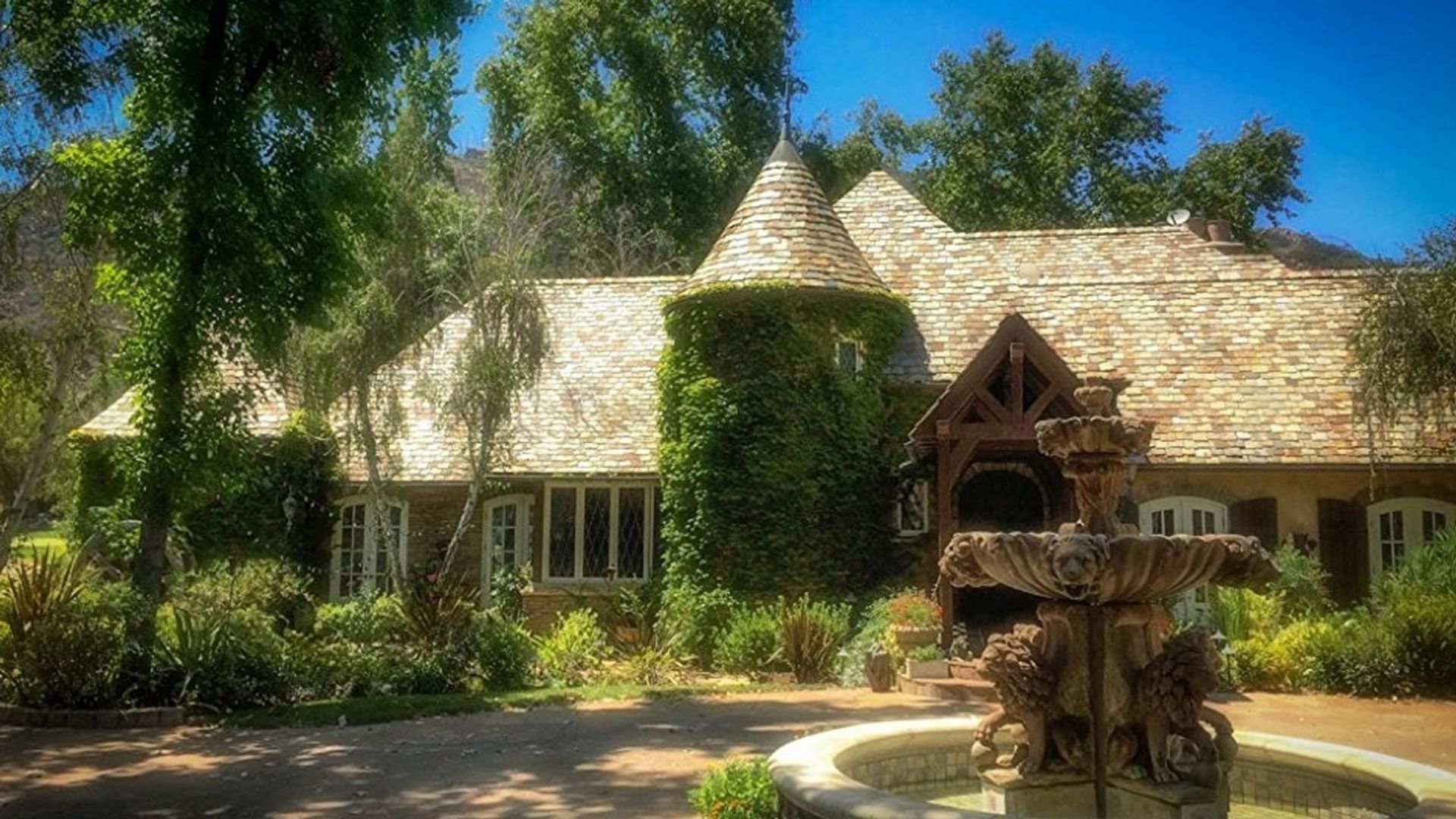 The Enchanted Cottage background