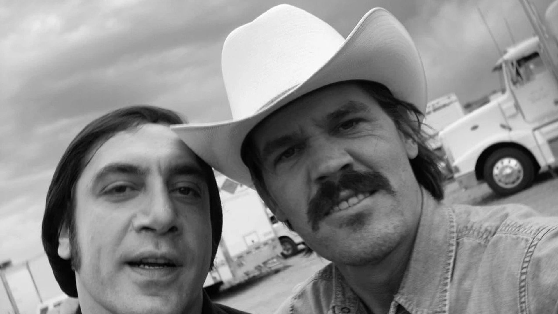 No Country for Old Men: Josh Brolin's Unauthorized Behind the Scenes background