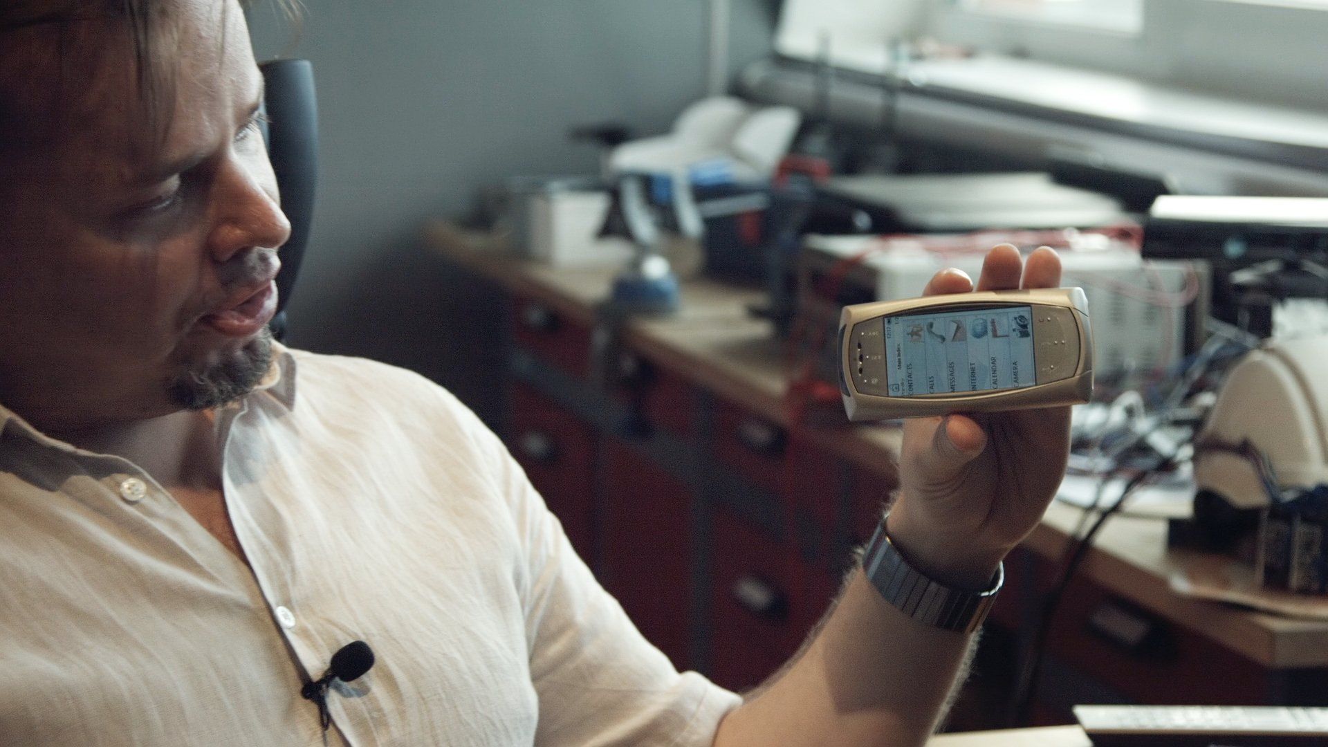 Nokia Mobile: We Were Connecting People background