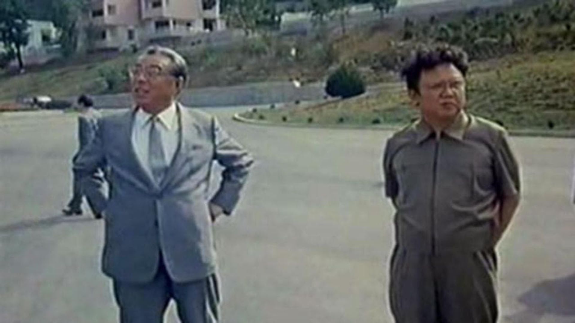 Inmin ul wihan kil e onjena hamkke kyesyotssumnida background