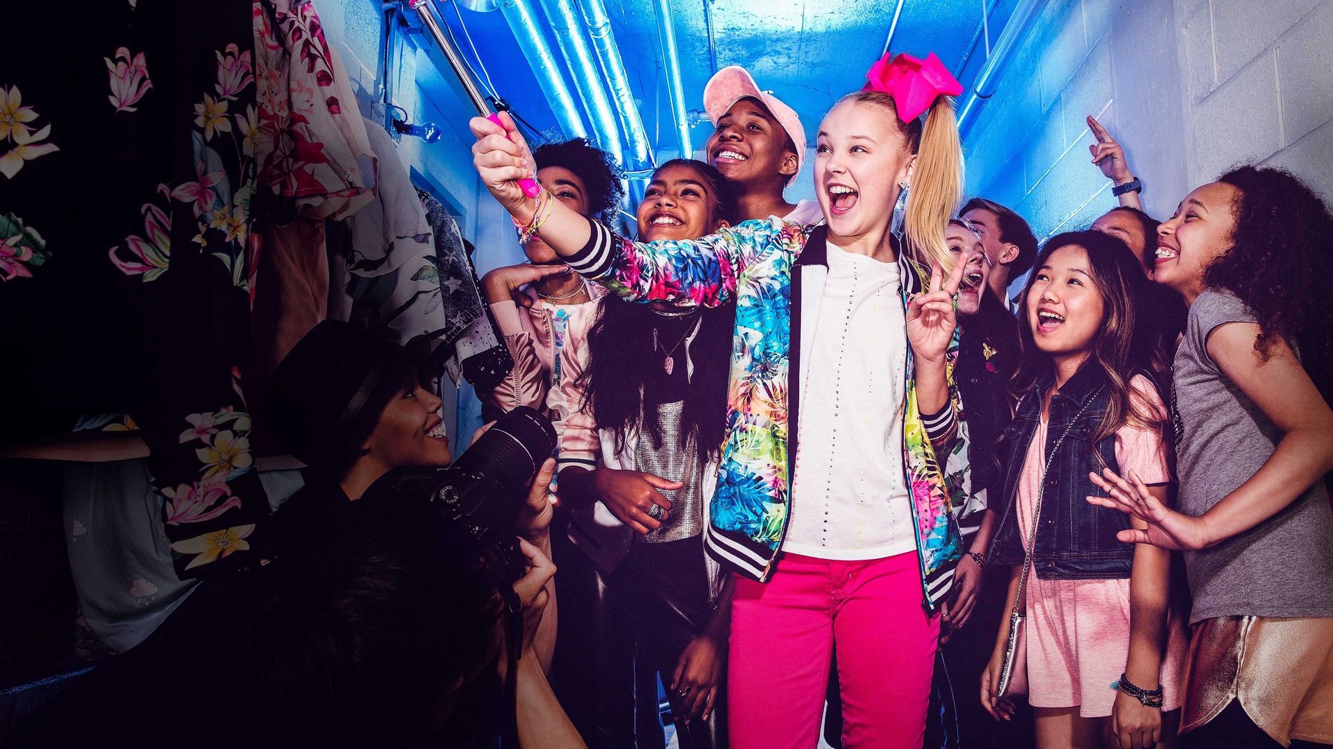 JoJo Siwa: My World background
