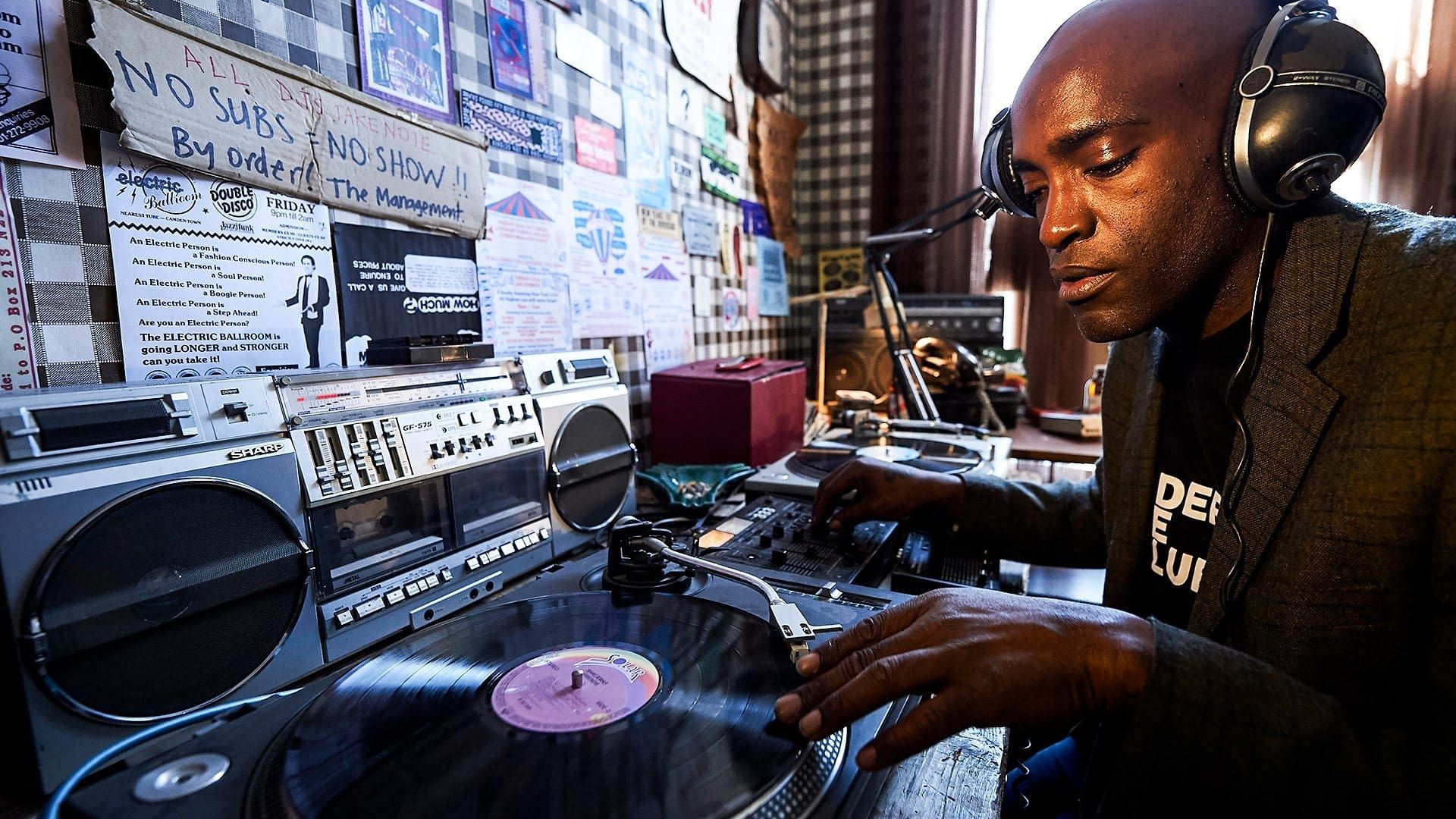 The Last Pirates: Britain's Rebel DJs background