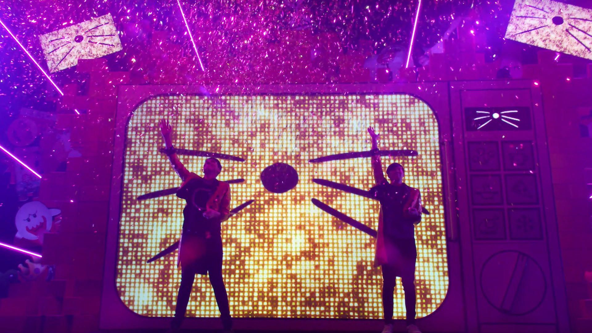 The Amazing Tour Is Not on Fire background