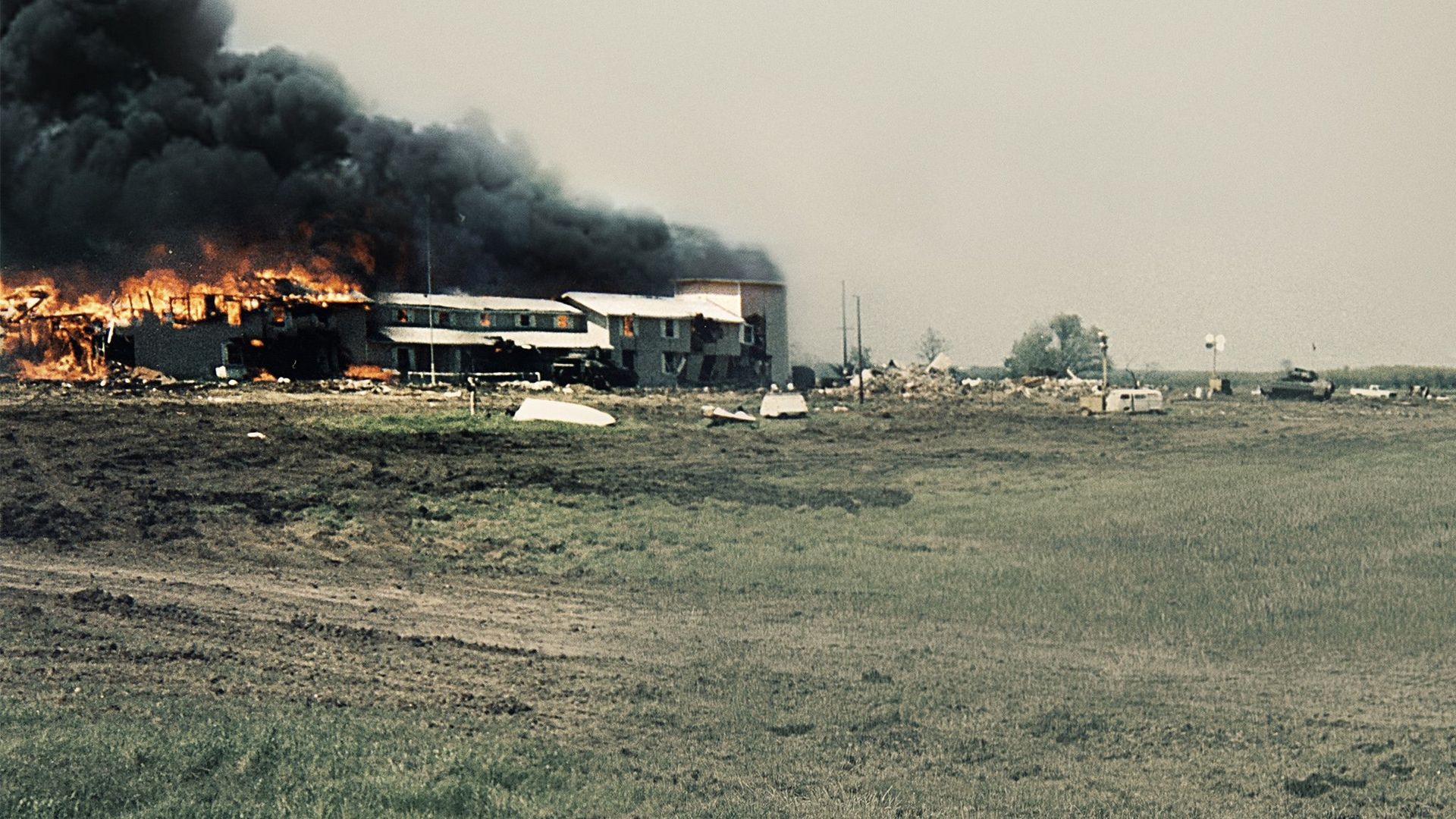 Waco: Madman or Messiah background