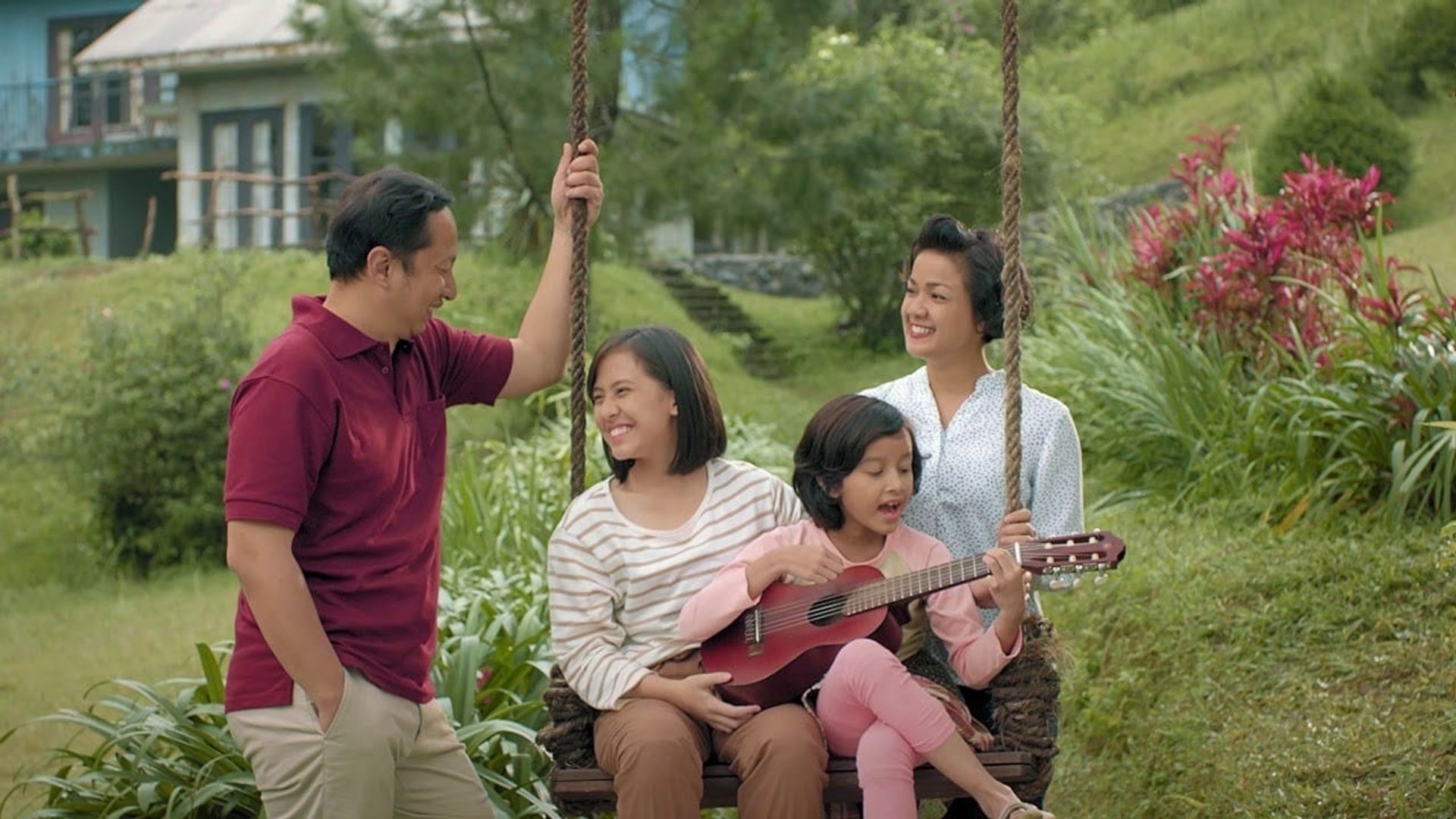 Cemara's Family background