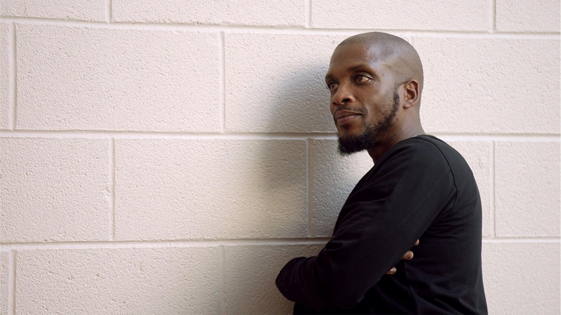 Ali Siddiq: It's Bigger Than These Bars background