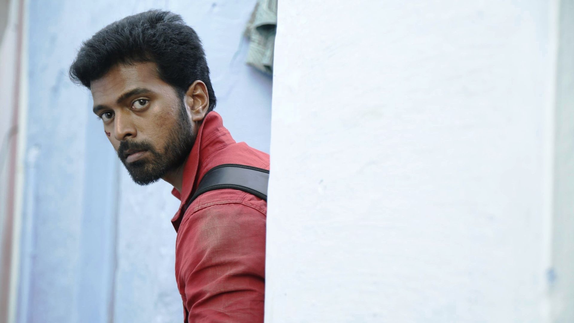 Suttu Pidikka Utharavu background